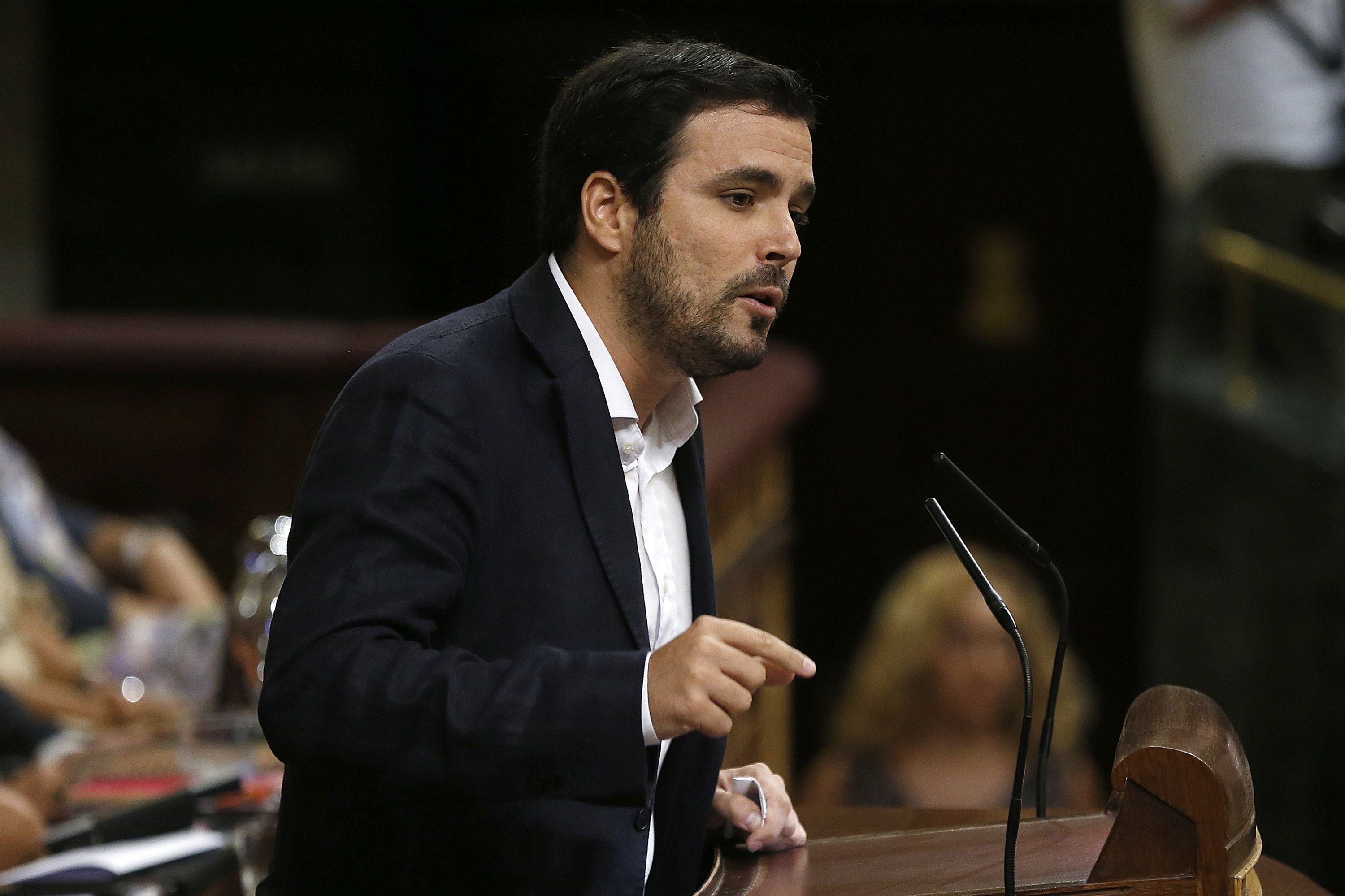 Sánchez y Garzón se reúnen para buscar la alternativa a Rajoy