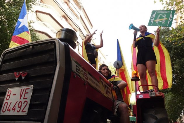 tractores referéndum Roberto Lázaro