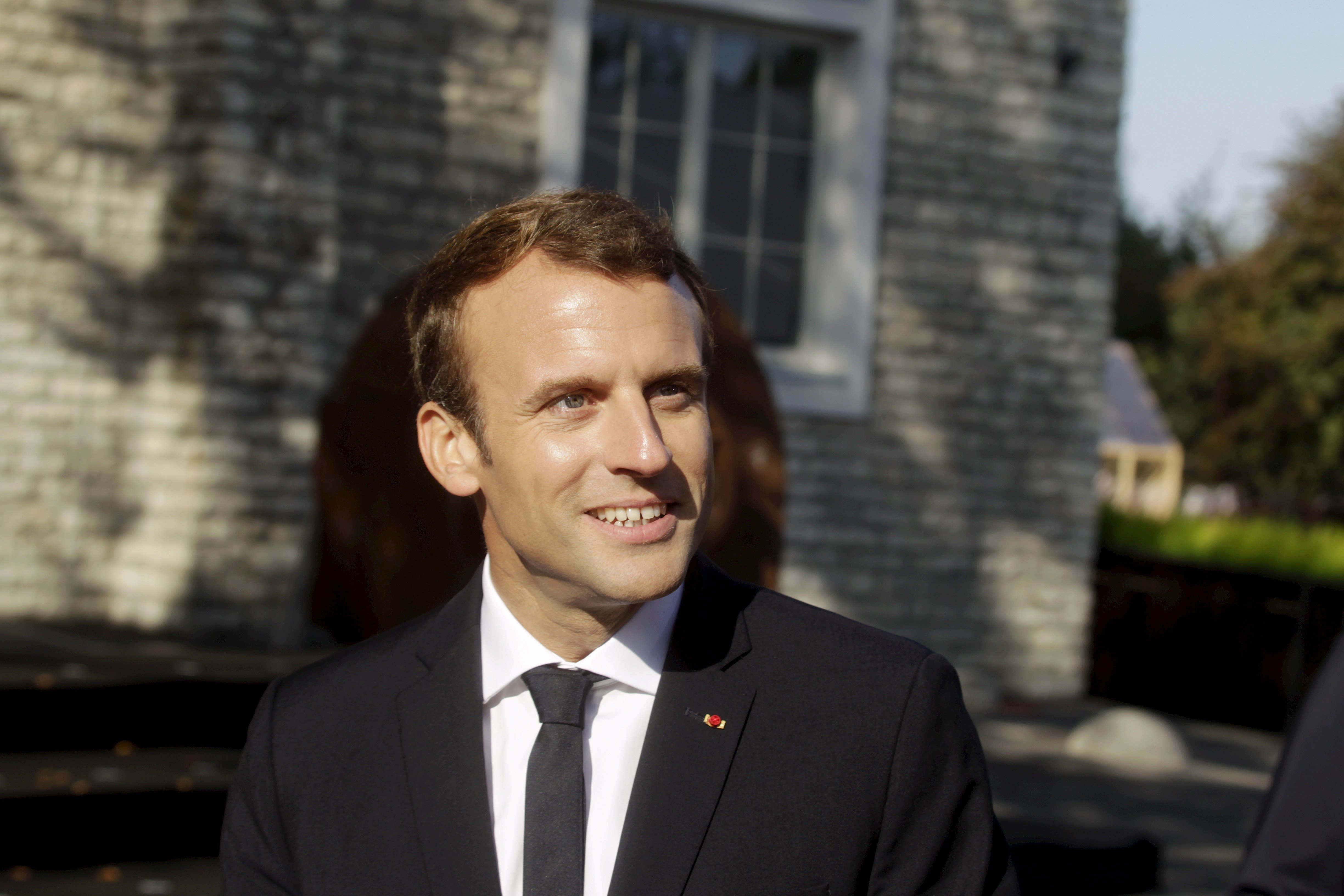 French president Emmanuel Macron calls for "dialogue and serenity" towards Catalan referendum