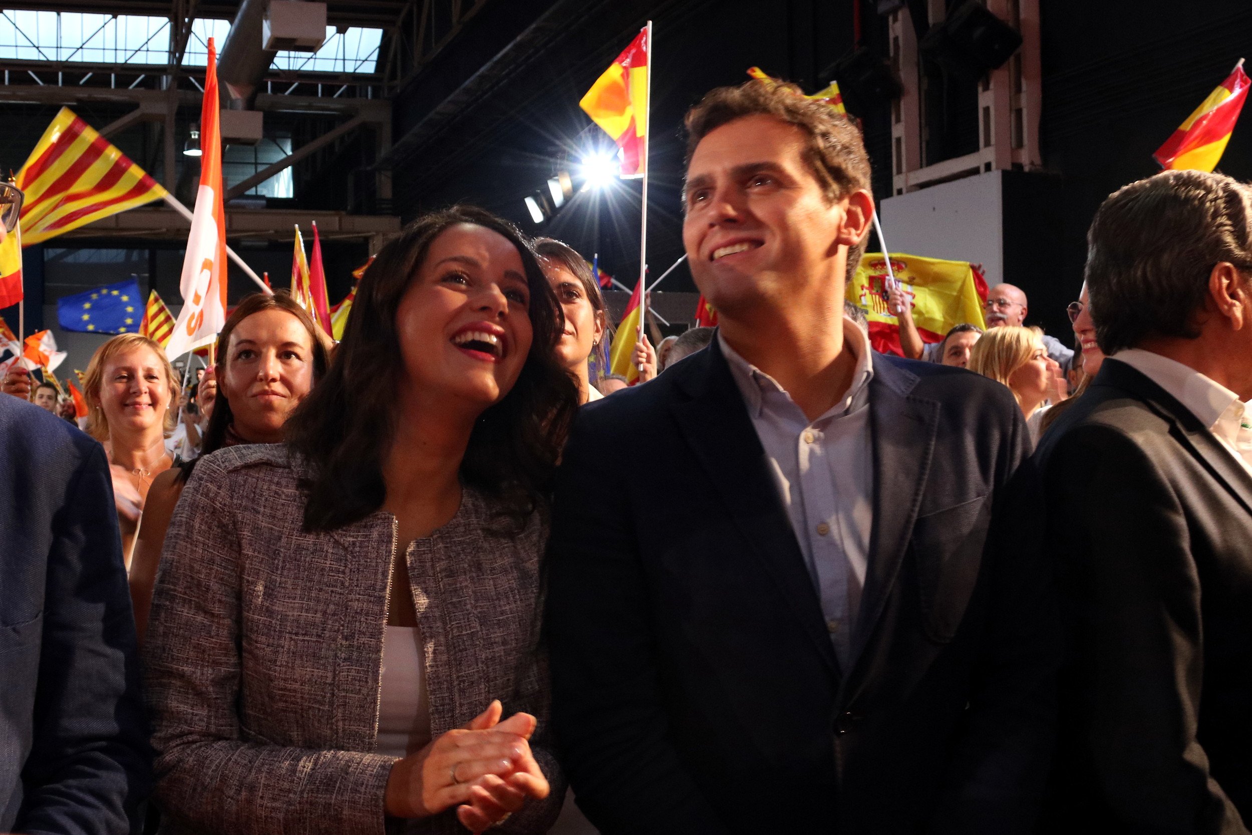 Arrimadas se compara con Tarradellas: "Ciutadans de Catalunya, ja som aquí"