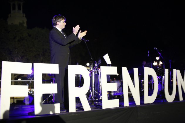 puigdemont acte final referendum montjuic - sergi alcazar