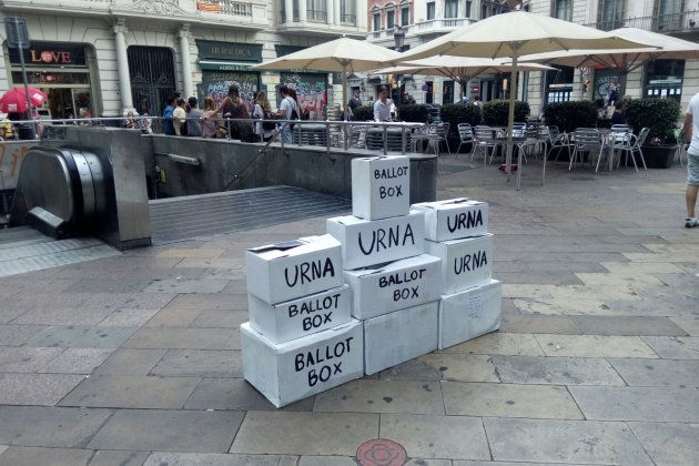 urnes plaça de l'Angel   Bob