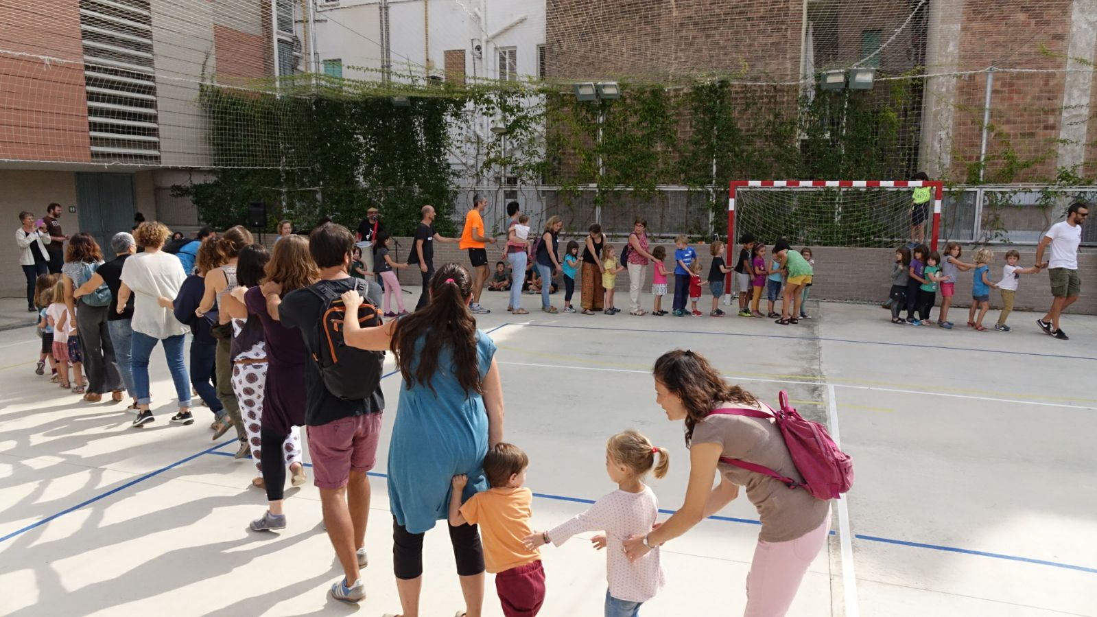 VÍDEO: Así es el "adoctrinamiento" en las escuelas, según el PP