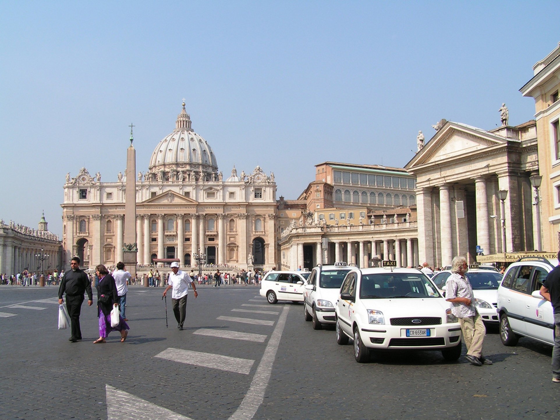Radio Vaticana pone el foco en el referéndum