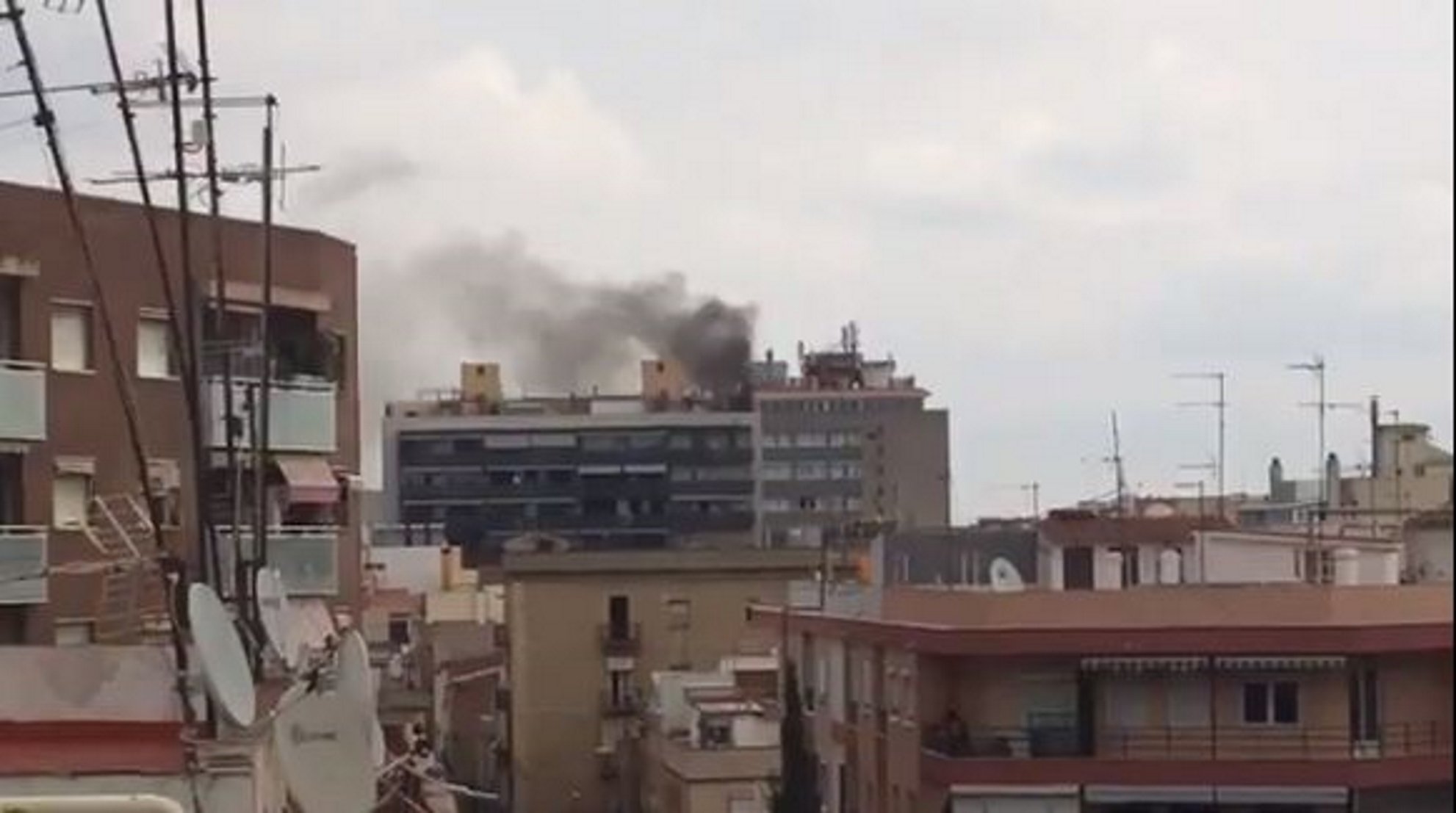 Es cala foc a l'hotel de Reus on s'allotgen els policies nacionals