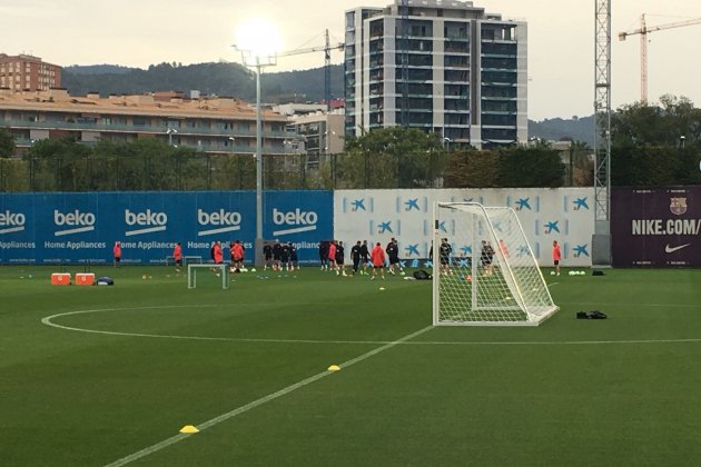 Entrenament Barça BERNAT AGUILAR Entrenament Barça BERNAT AGUILAR