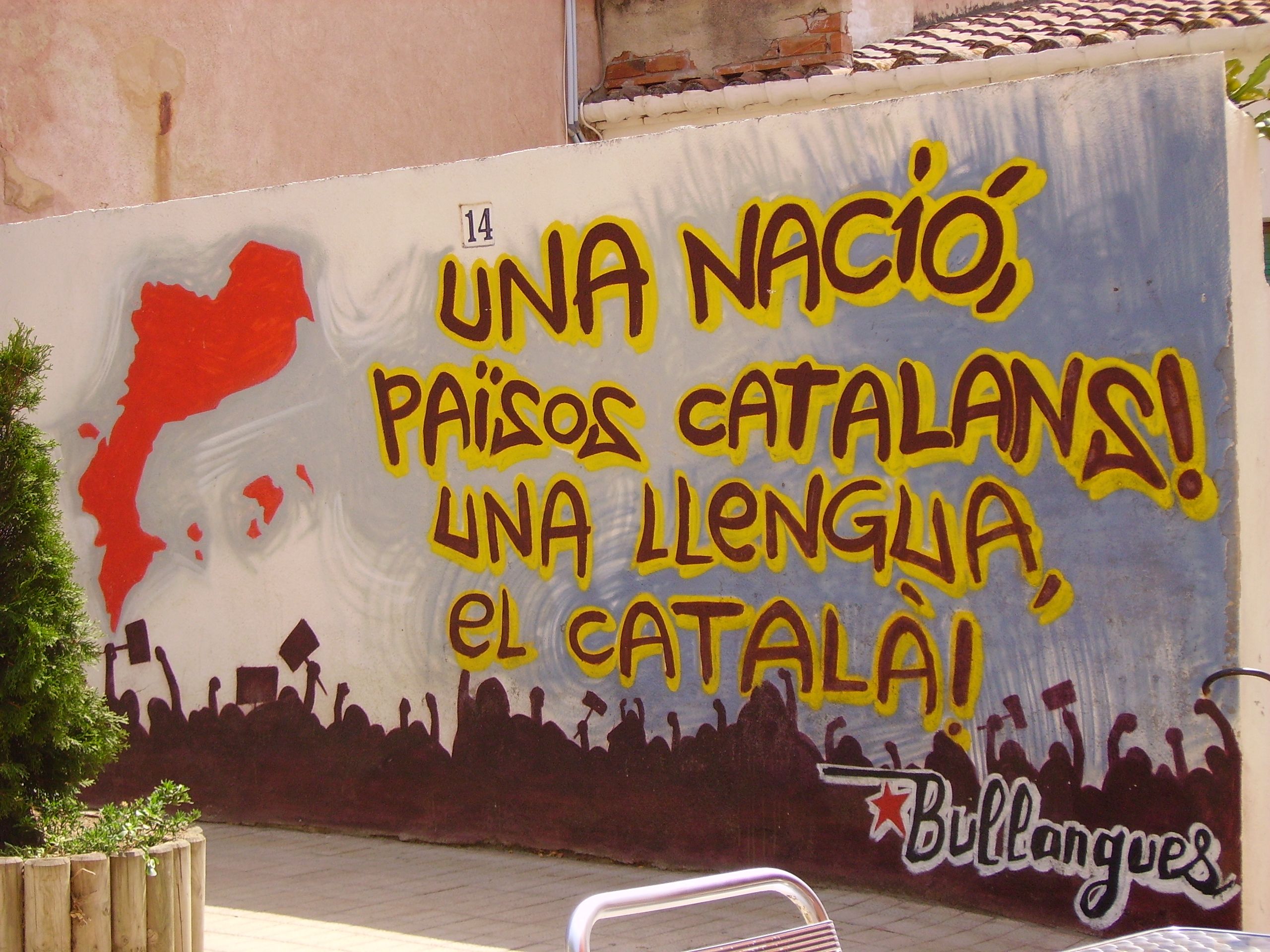 113 familias piden la ayuda económica para escolarizar en castellano