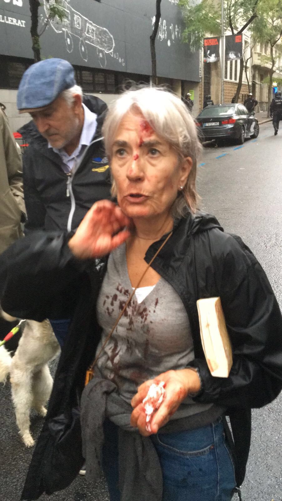 'Libération' denuncia la "brutalidad" del Estado: "Es la derrota de Rajoy"