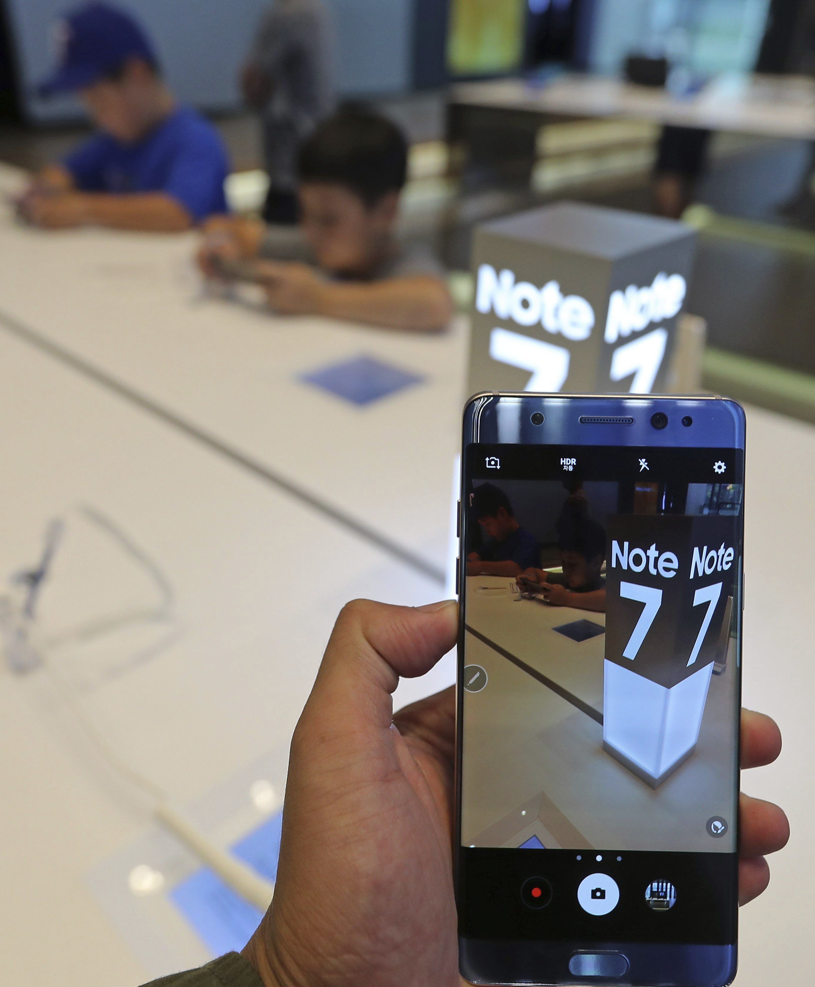 Samsung revela que el motiu de les explosions del Note 7 van ser les bateries
