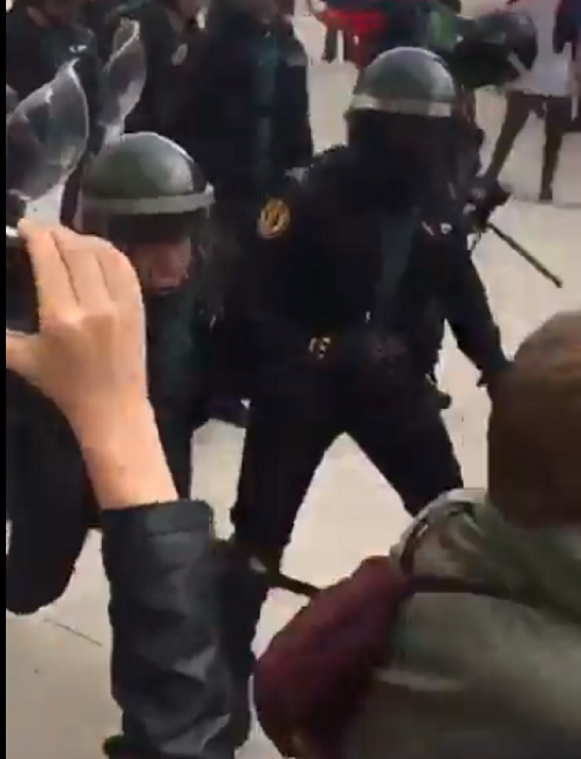 La Guàrdia Civil carrega contra menors d'edat a Castellbisbal