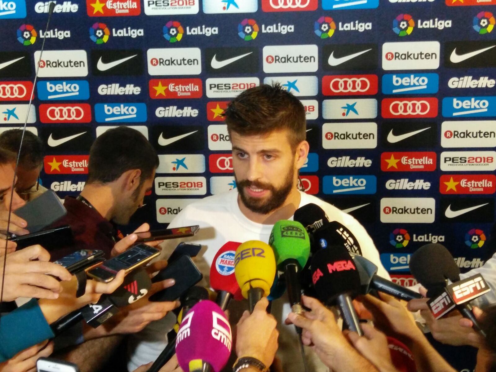 Piqué, crying: "Playing today's match was the worst experience of my life"