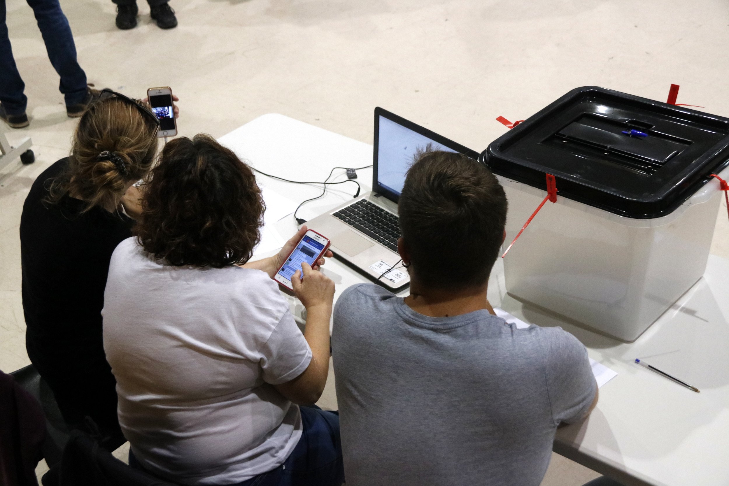 Los ayuntamientos empiezan a dar los primeros datos de participación