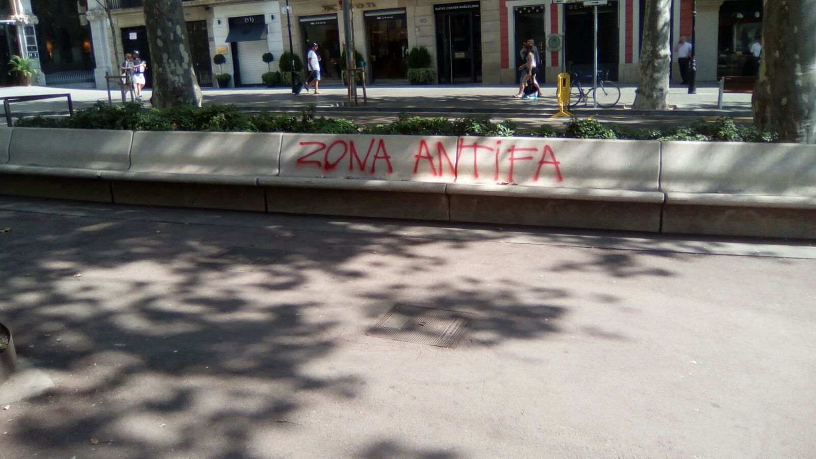 mani antifeixista gracia gustau (3)