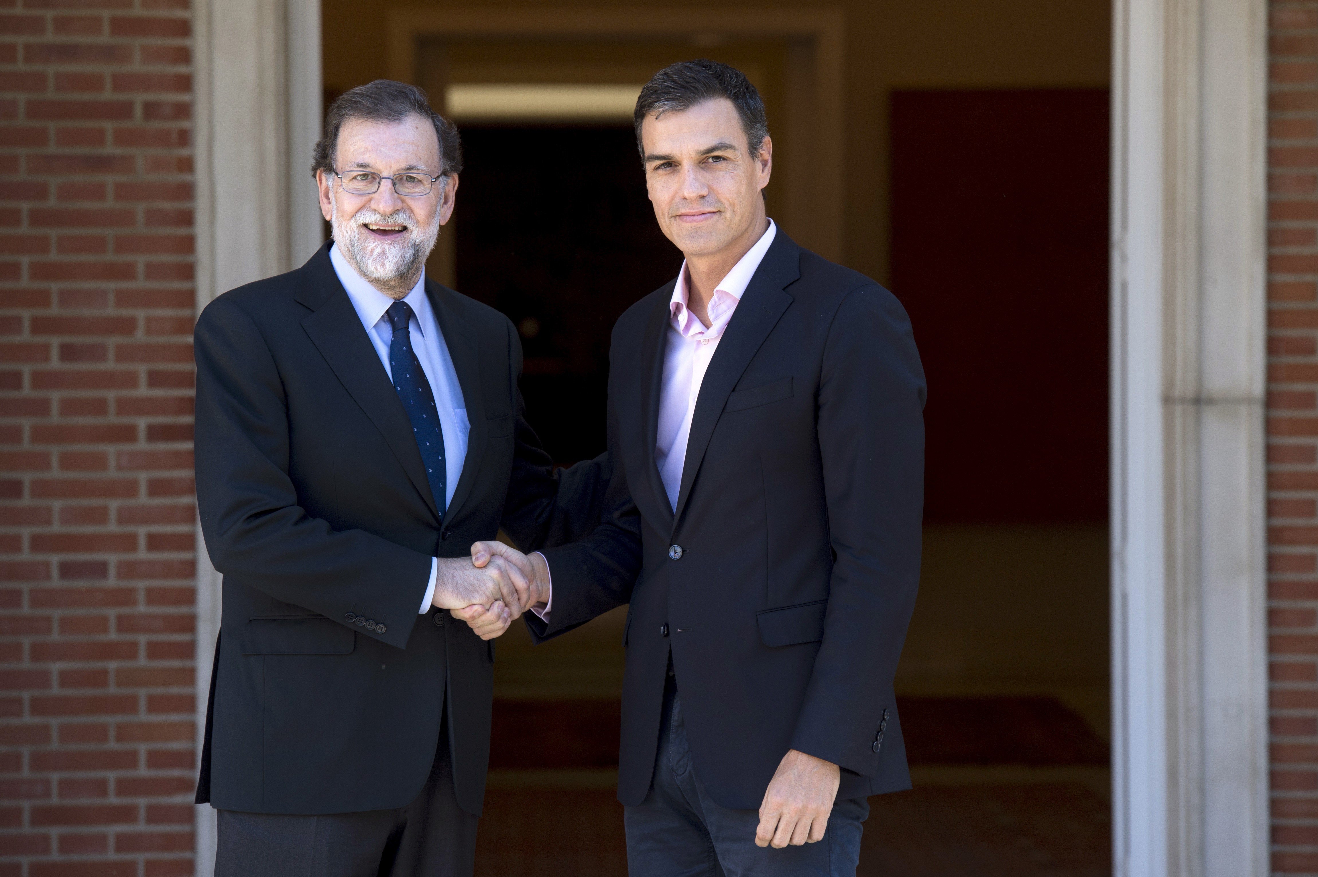 El PSOE se acerca a Rajoy para frenar a Cs con acuerdos de Estado