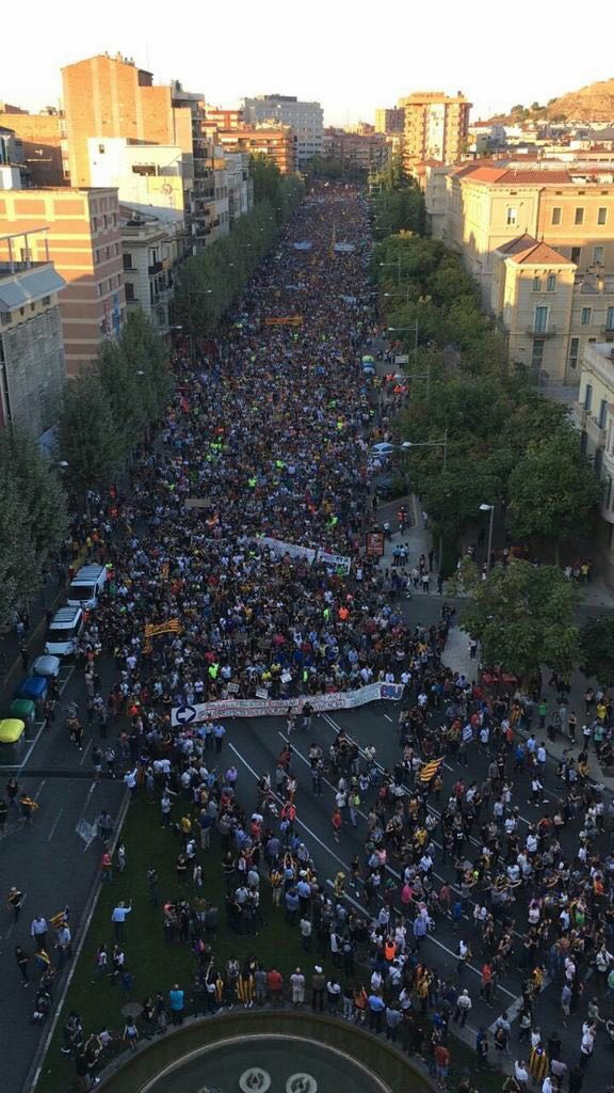 Movilización histórica en Lleida, con críticas en Àngel Ros