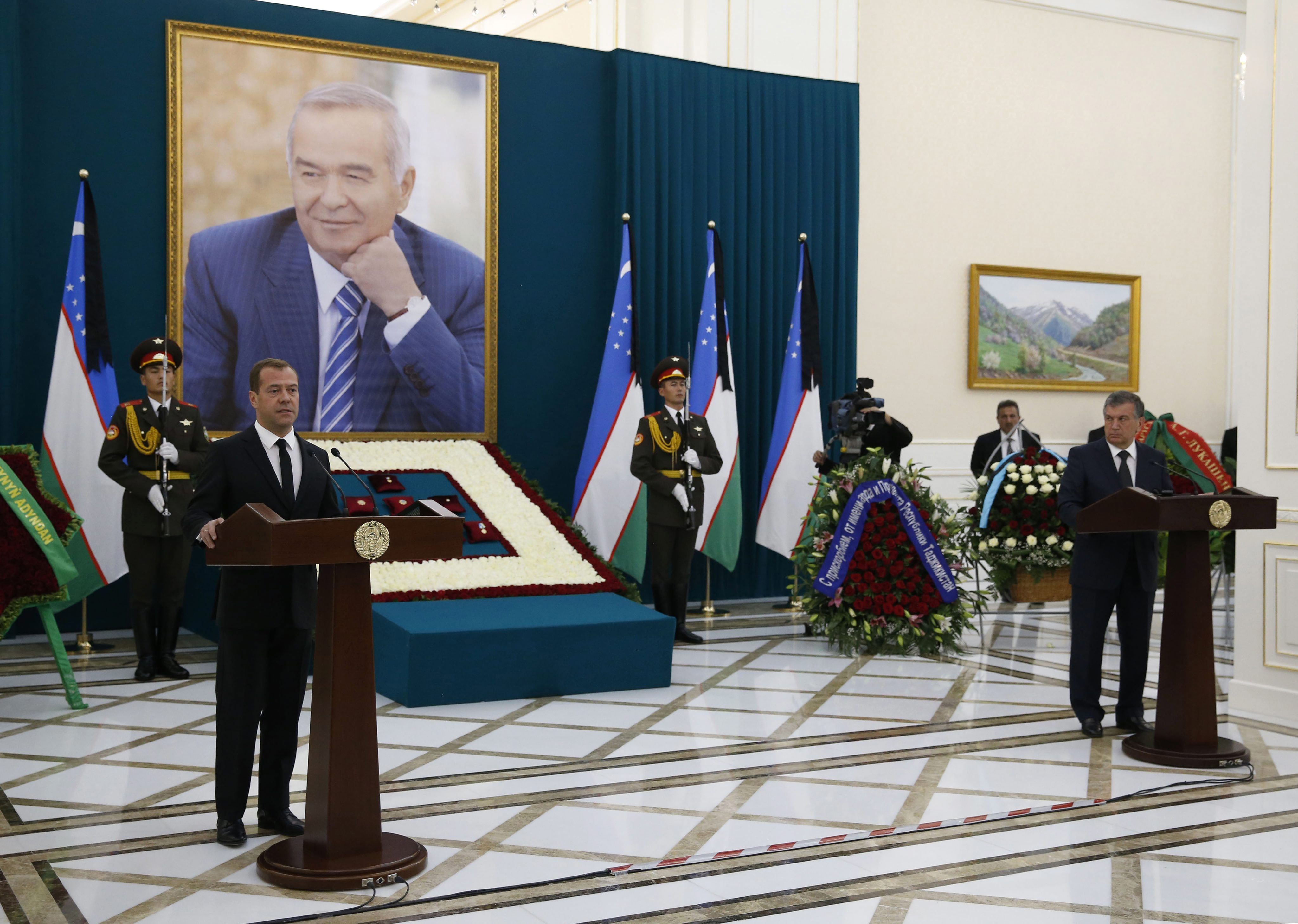 Occident plora la mort del dictador comunista uzbek Karimov