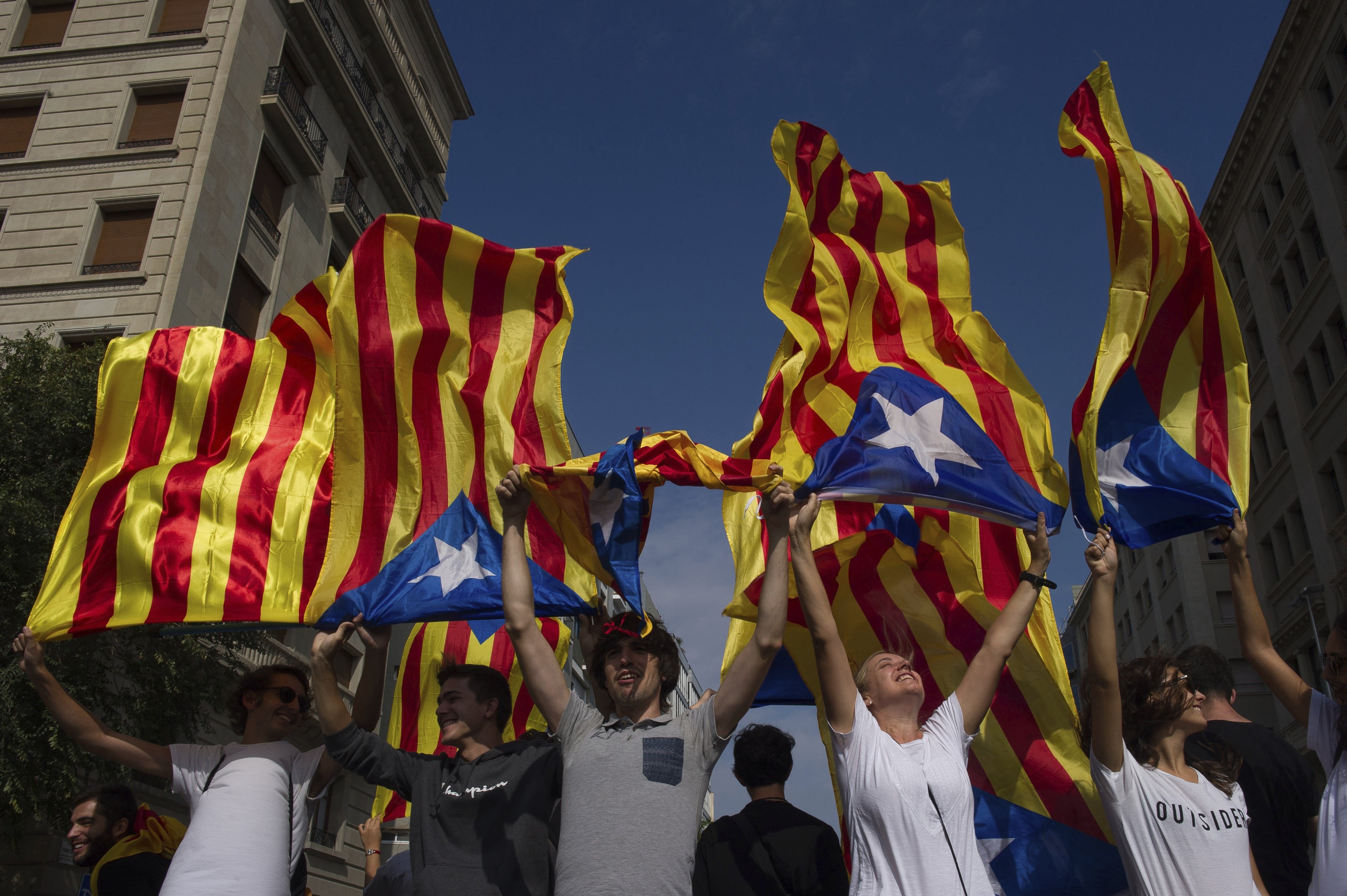 S'hauria d'aixecar ja la suspensió de la Declaració d'Independència?