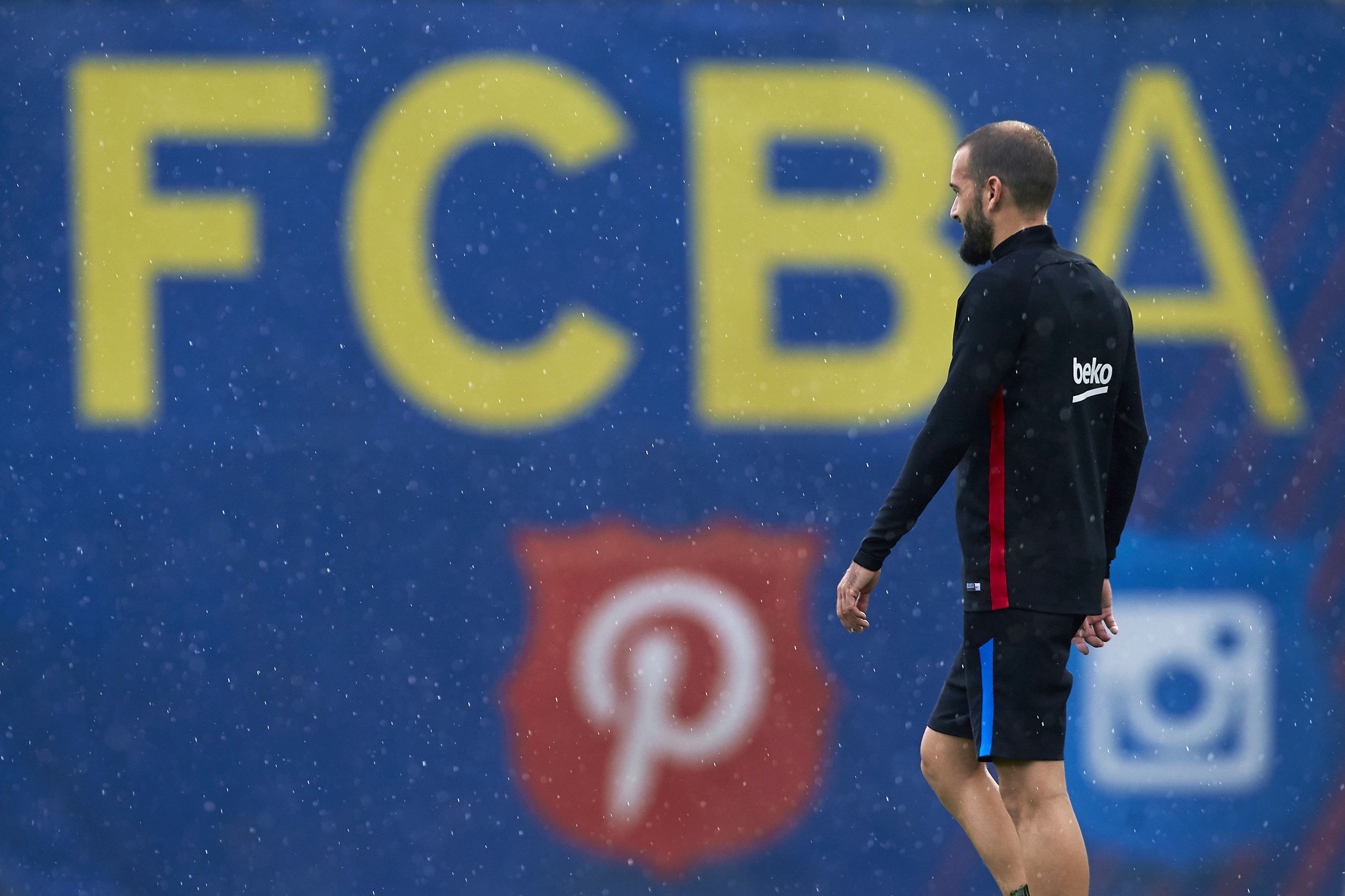 Aleix Vidal deixa la gira del Barça per accelerar el seu fitxatge pel Sevilla