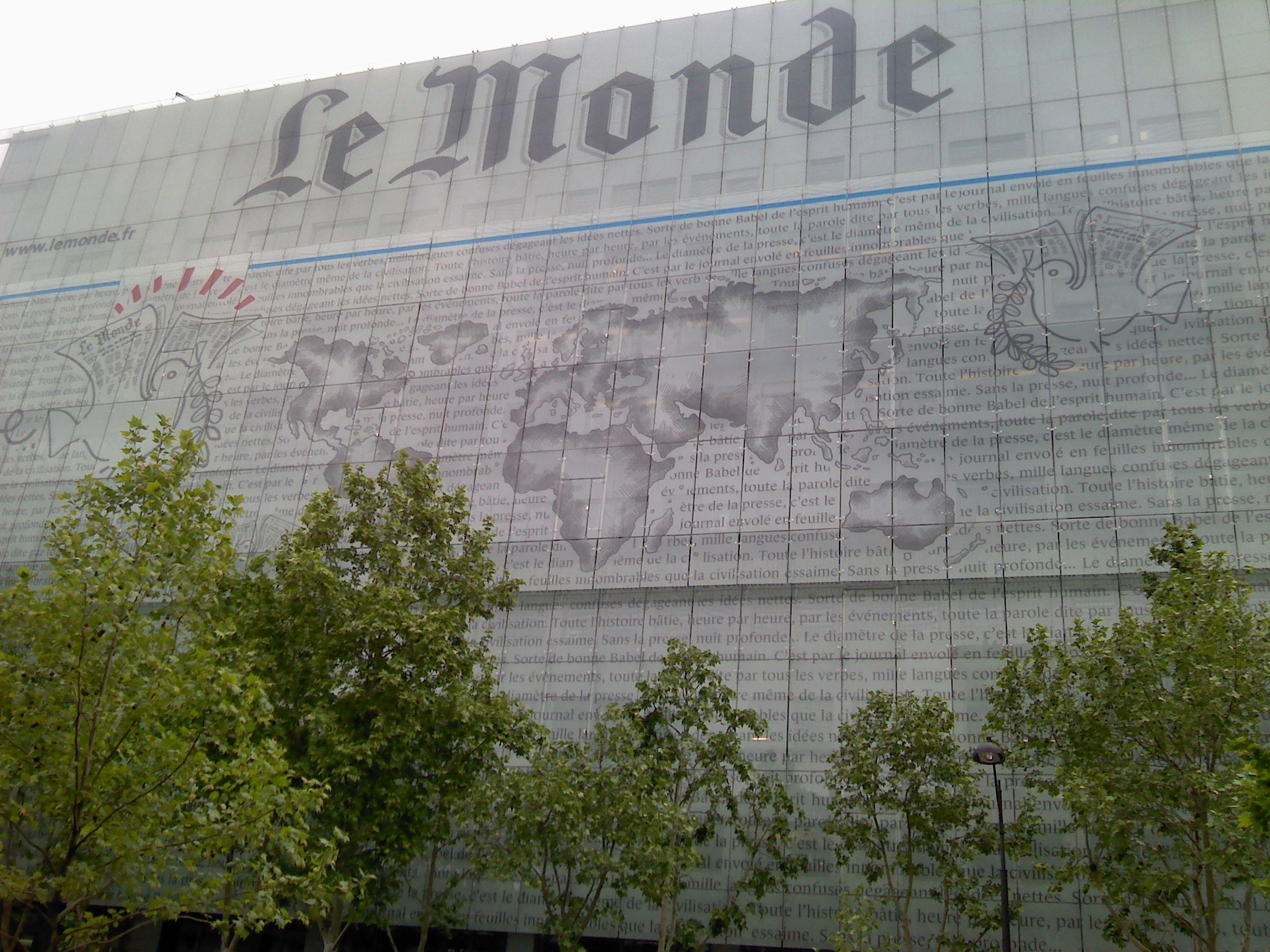 'Le Monde': "La decisión alemana es un golpe a la acusación española"