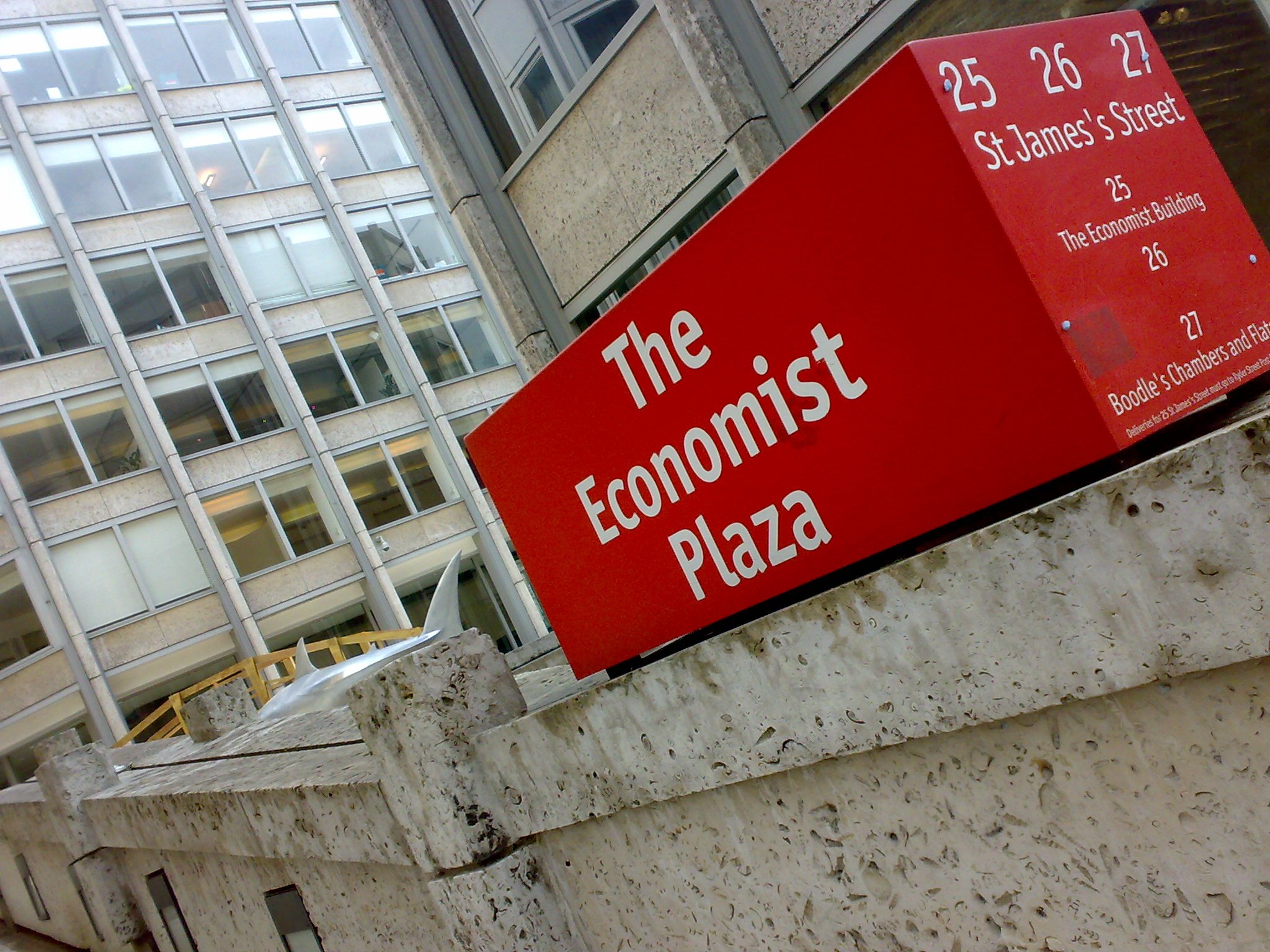 'The Economist', alarmado por la deriva de Ciudadanos hacia la derecha