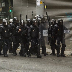 1-O referendum policia Nacional Ull pilota de goma - Sergi Alcazar 1-O referendum policia Nacional Ull pilota de goma - Sergi Alcazar