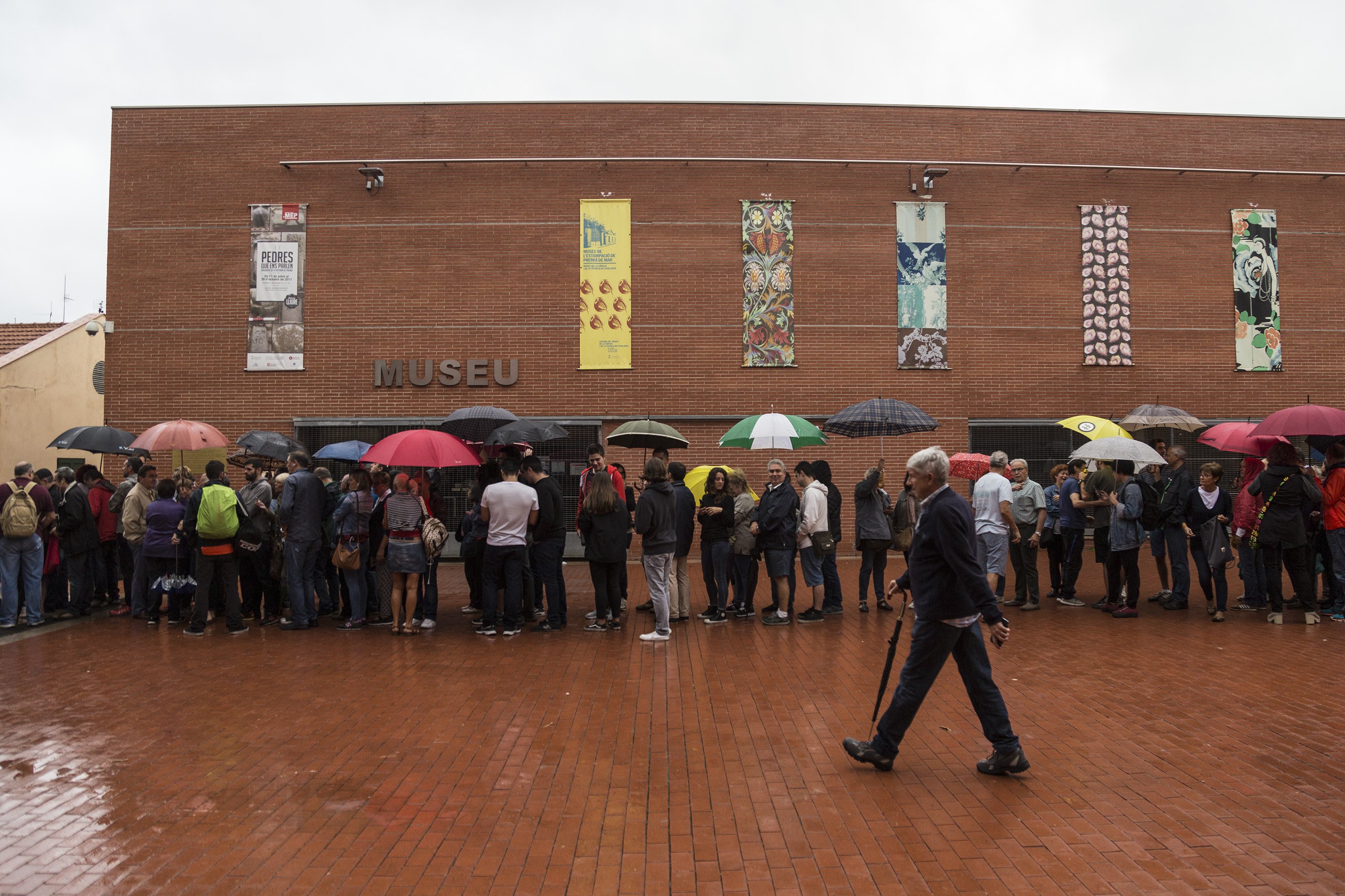 El jutge rebutja citar votants de l'1-O perquè els considera "víctimes dels poders"