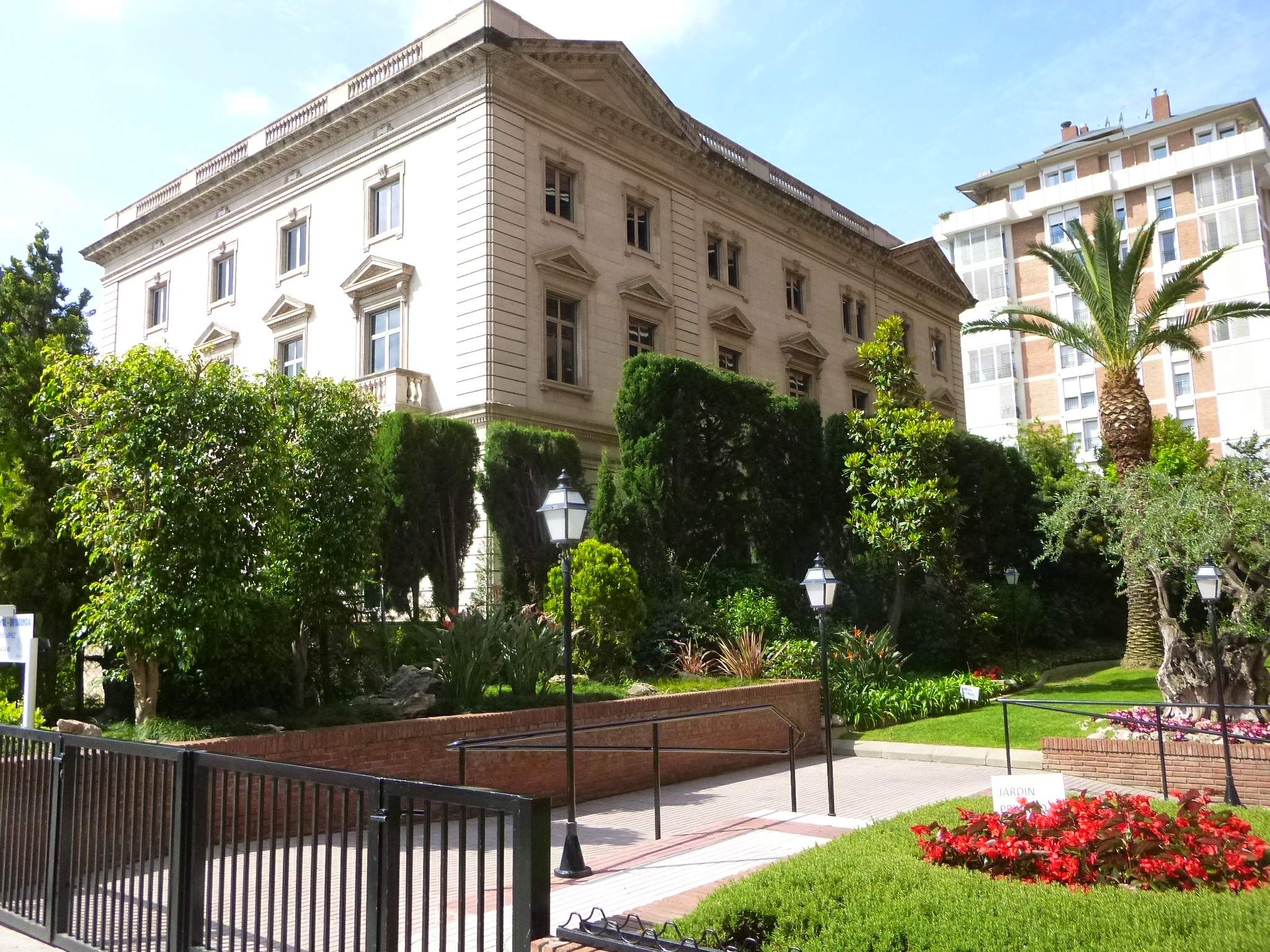 Banco Mediolanum trasllada la seva seu de Barcelona a València