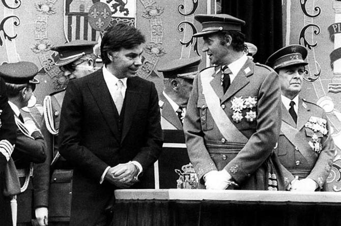 Juan Carlos I y Felipe Gonzalez. Font Wikimedia