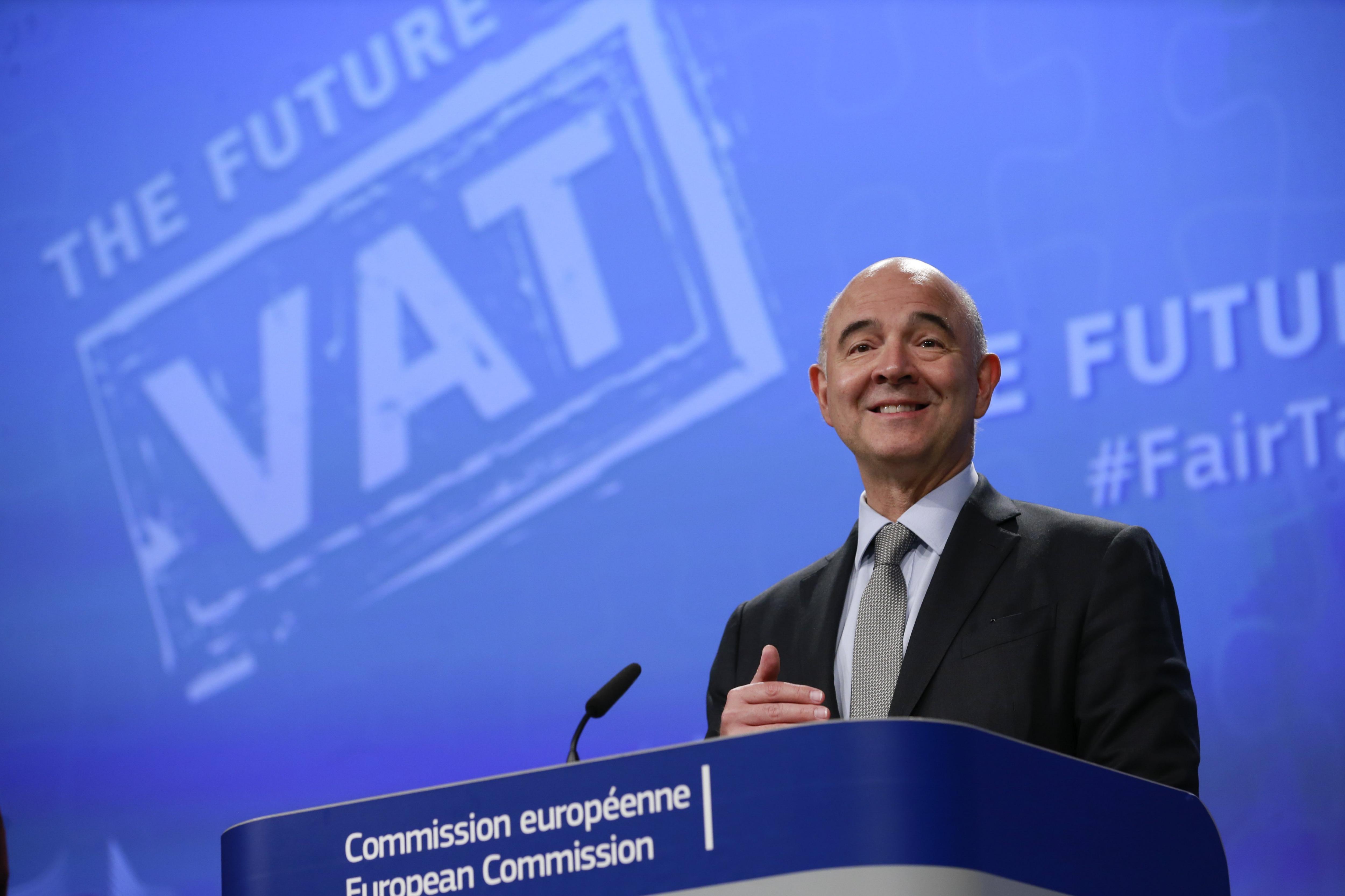 El comisario europeo de Economía pide diálogo para solucionar la situación en Catalunya