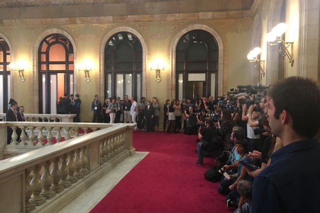 santi vila arriba Parlament   Nicolas Tomás