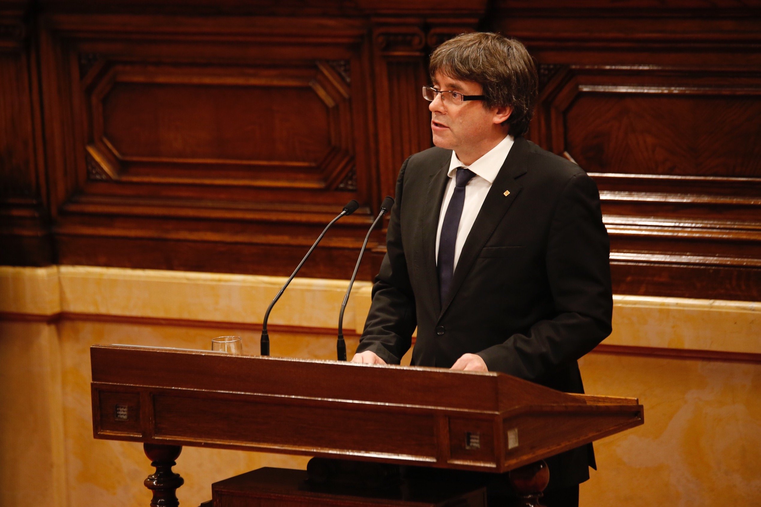 Puigdemont pide diálogo durante los dos próximos meses a Rajoy
