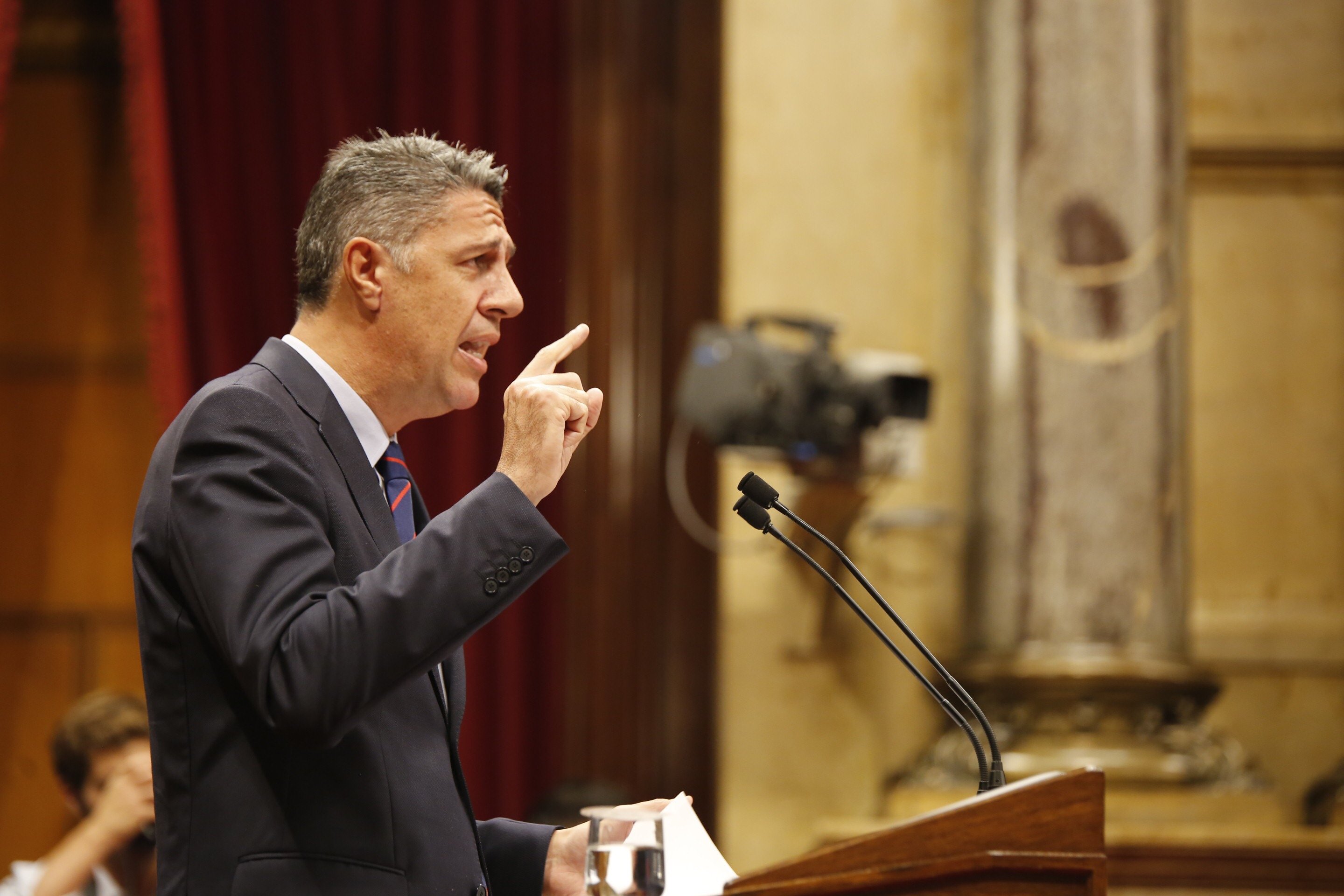Albiol critica a Puigdemont por no ir al Senado y evitar responder sobre el 155
