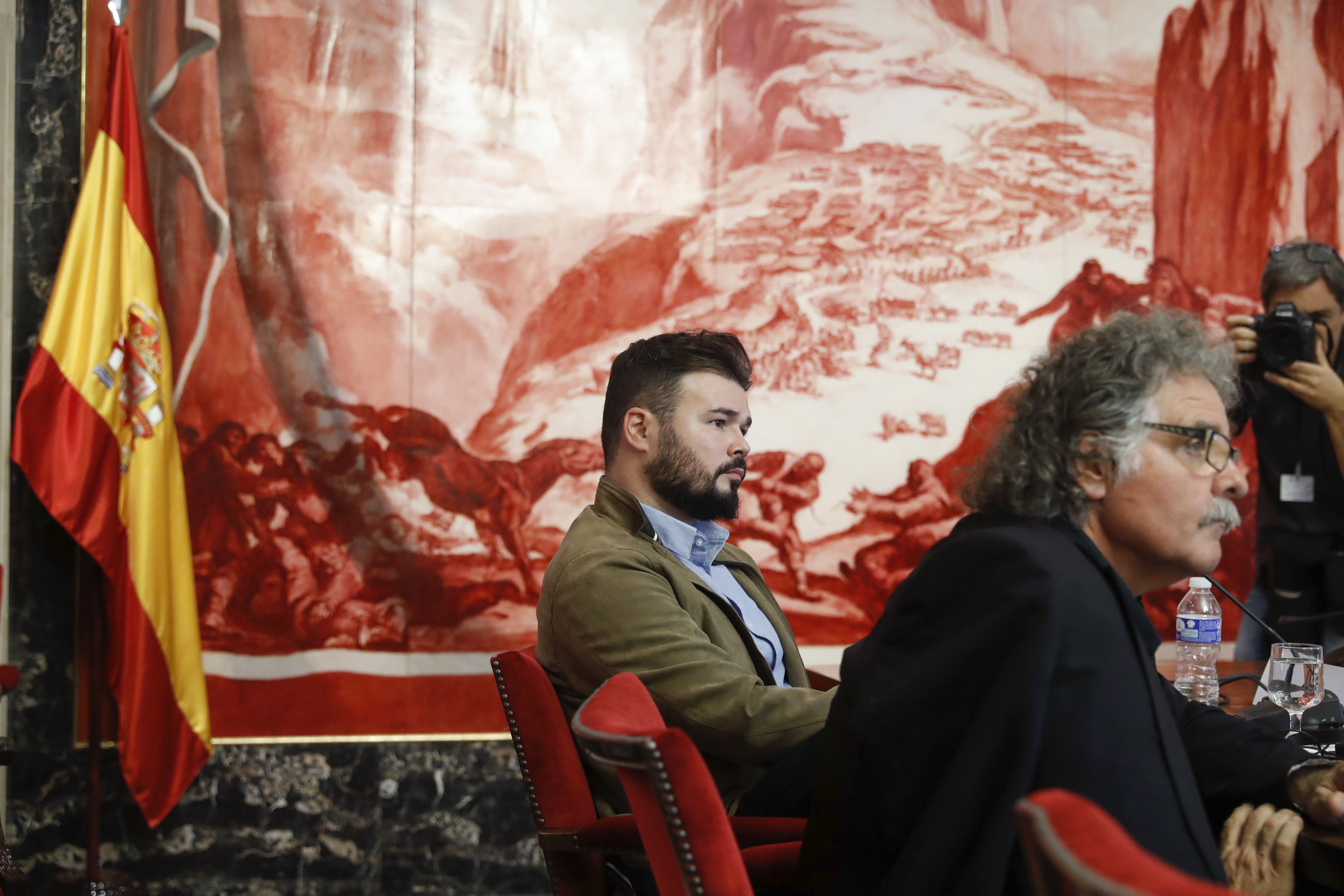 Méndez de Vigo rechaza ante Rufián la propuesta de mediación