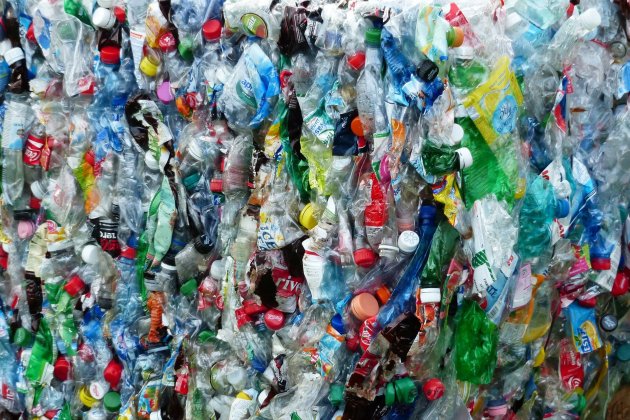 embutllofis plastic reciclatge envasos - lliure