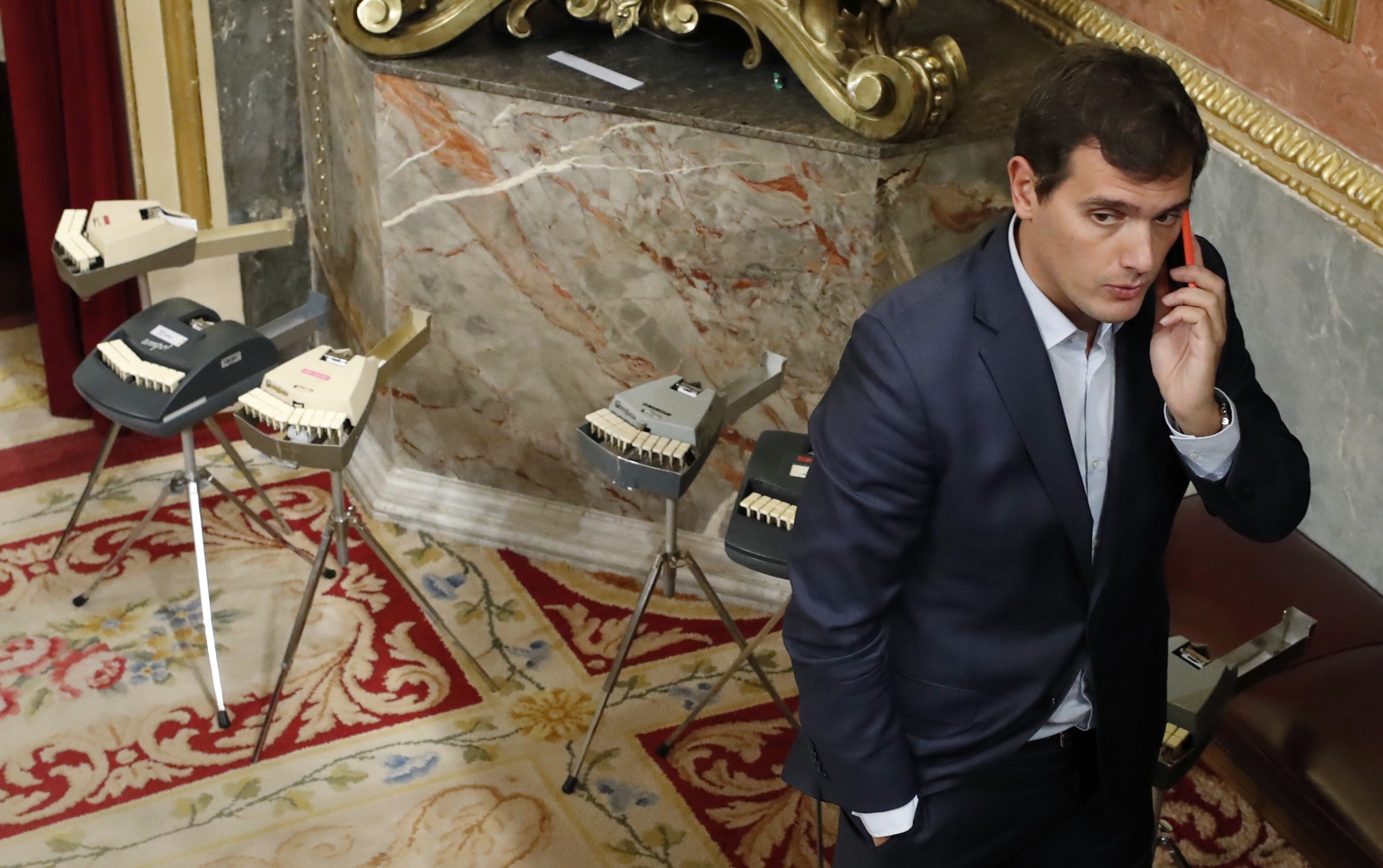 Burlas sobre un antiguo tuit de Rivera después de la libertad de Puigdemont