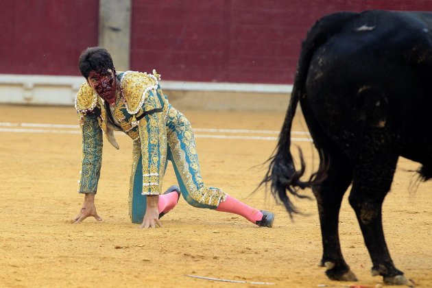 cayetano rivera cachada cara2 efejpg