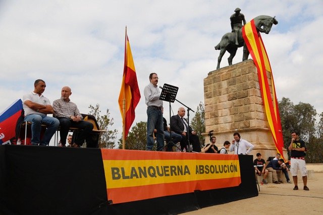 Los ultras de Blanquerna no entran en prisión de momento