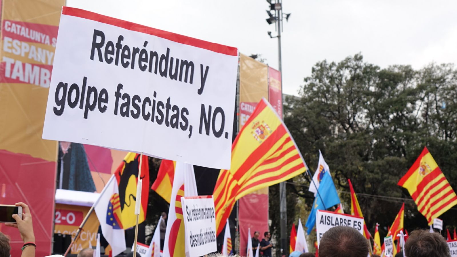 VOX exigirá la extradición de Puigdemont delante de la sede de la UE en Madrid