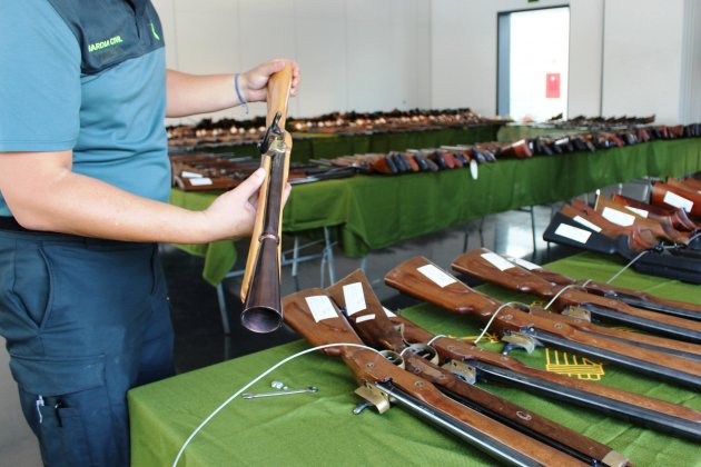 armes subhasta guardia civil tarragona - acn