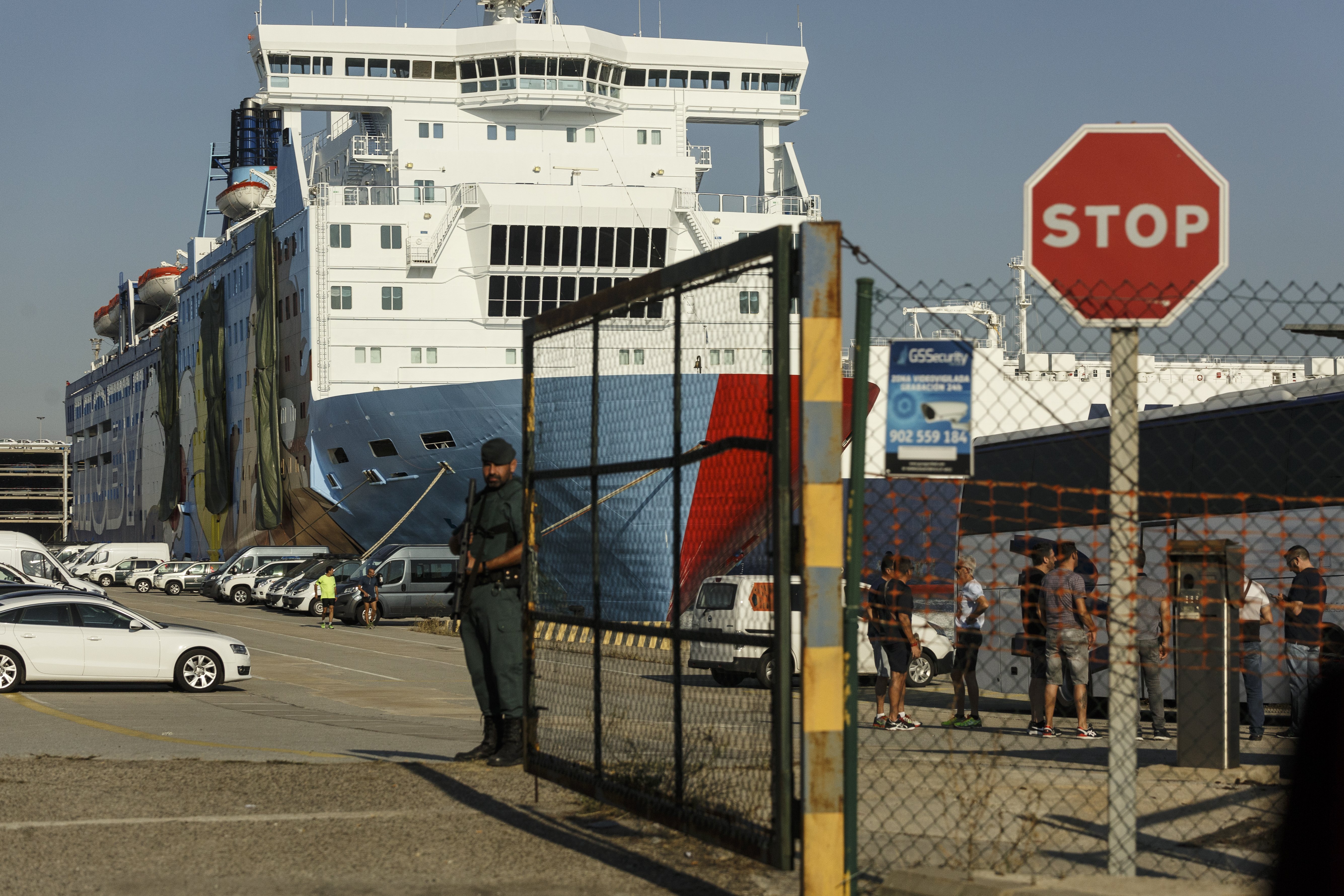 Spanish police deployed in Catalonia to weigh anchor by Saturday