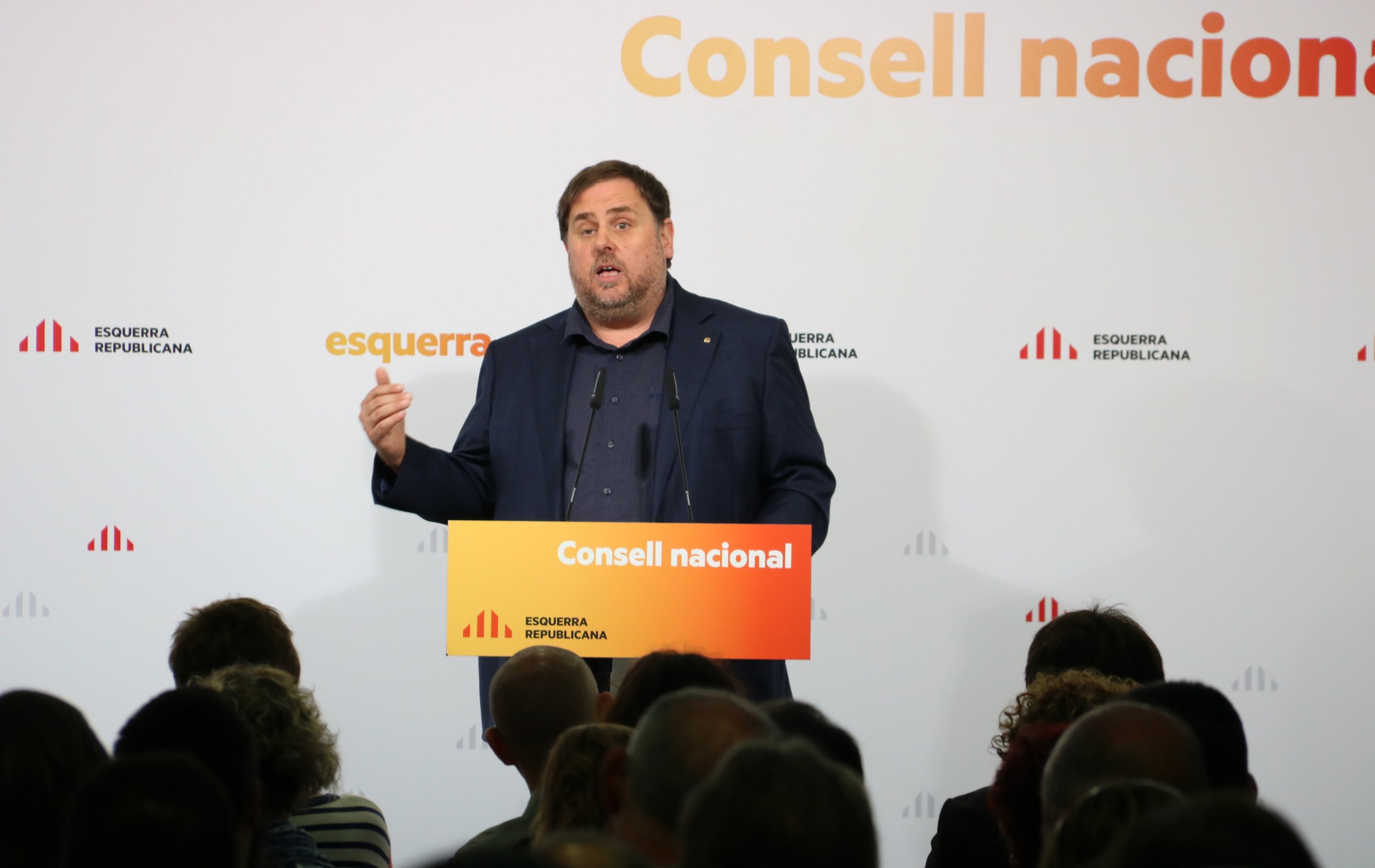 Junqueras expressa “compromís inequívoc i absolut amb el mandat de l’1-O”