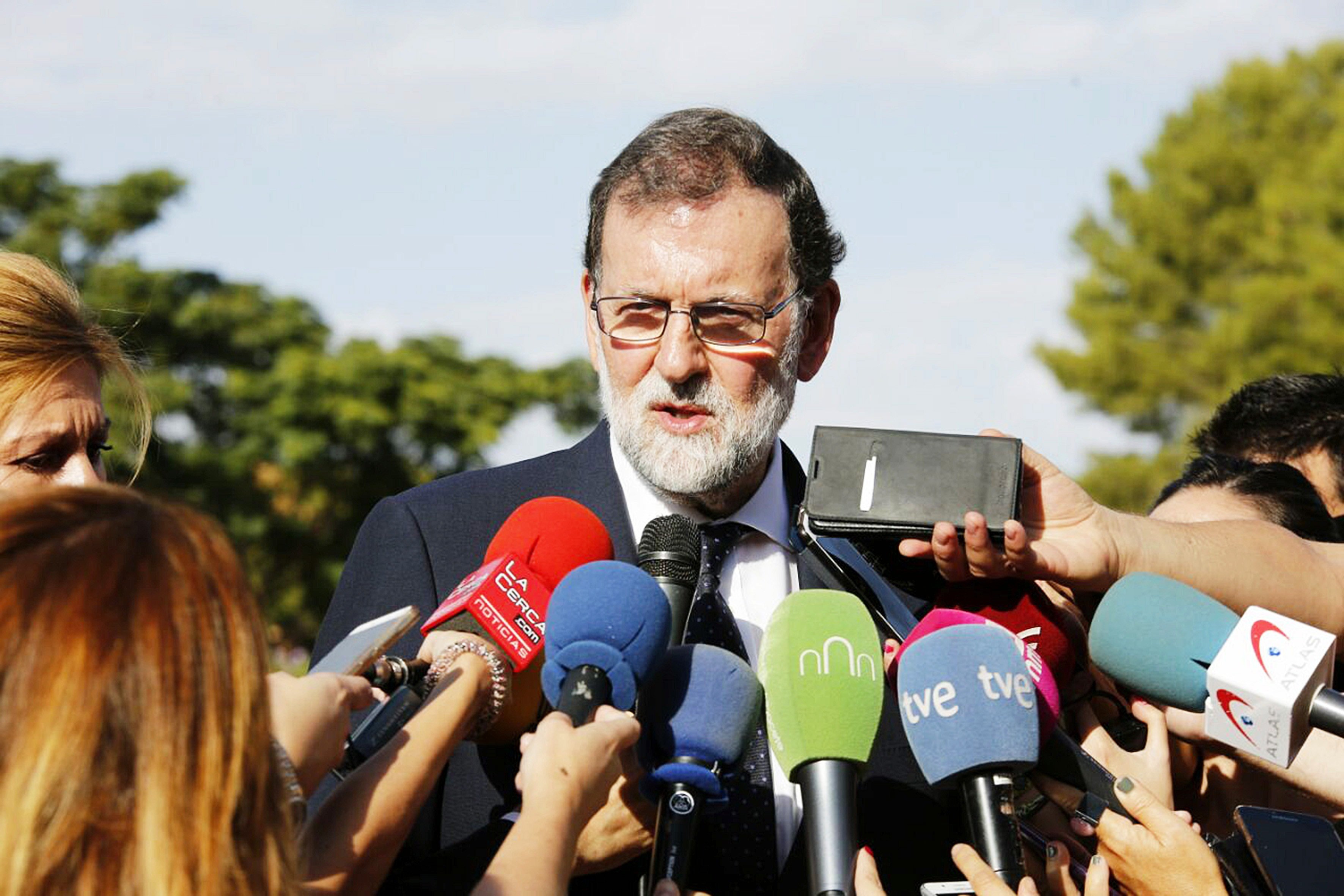 Rajoy prevé destituir al Gobierno en aplicación del 155, según 'El Mundo'