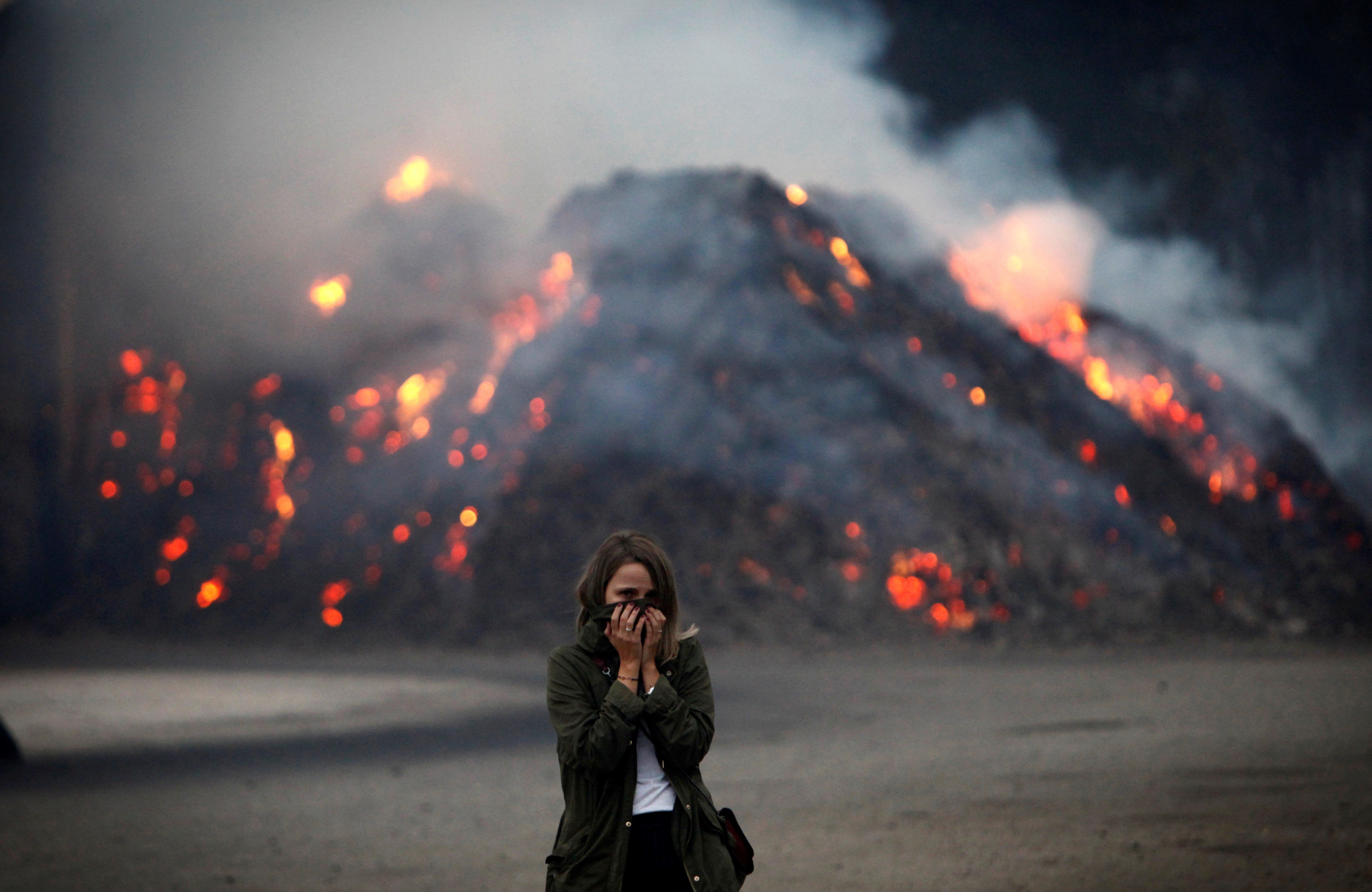 Periodistas de la televisión pública gallega protestan por la cobertura de los incendios