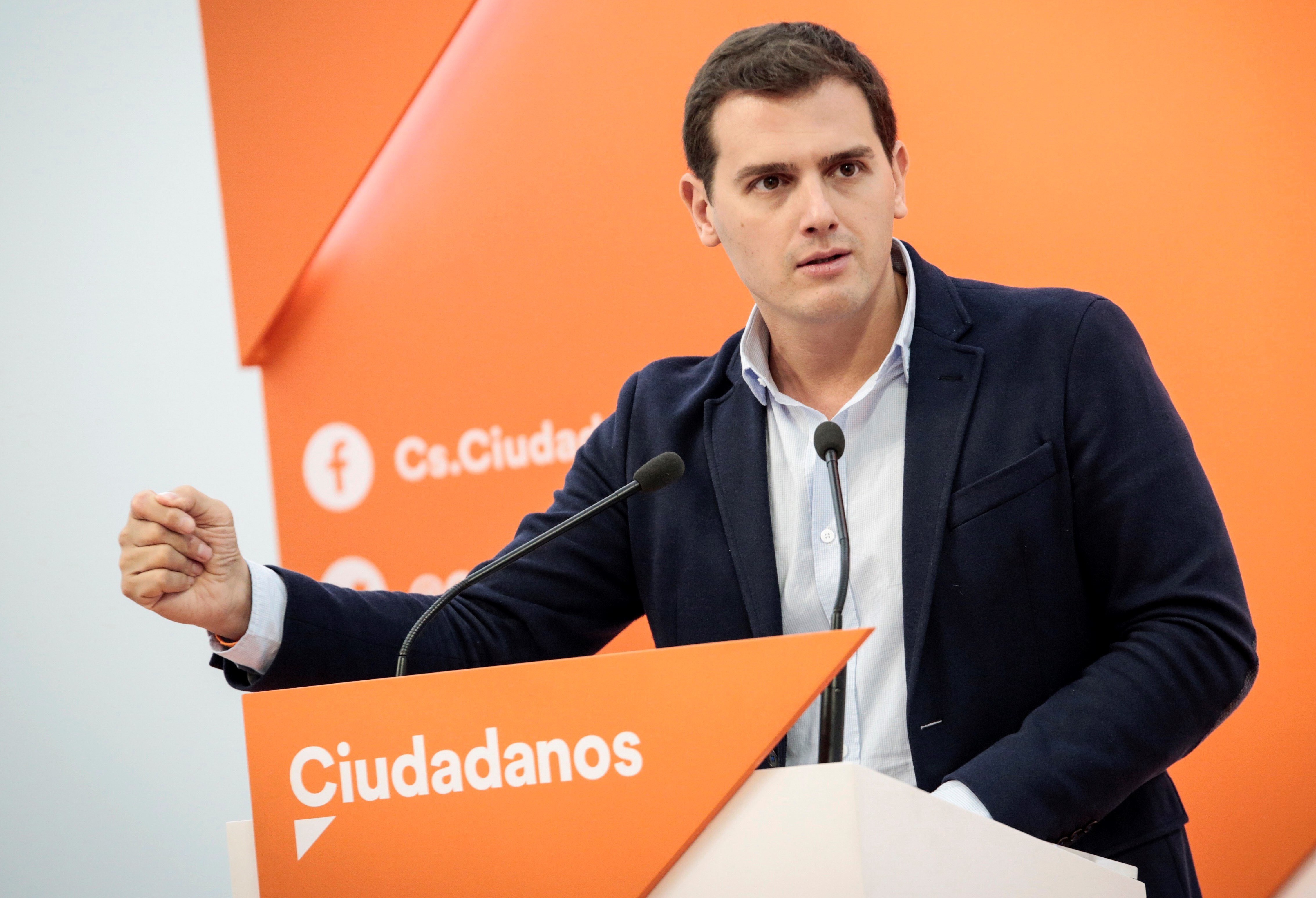 Cs busca un acord amb PP i PSOE contra l'"adoctrinament" a les aules