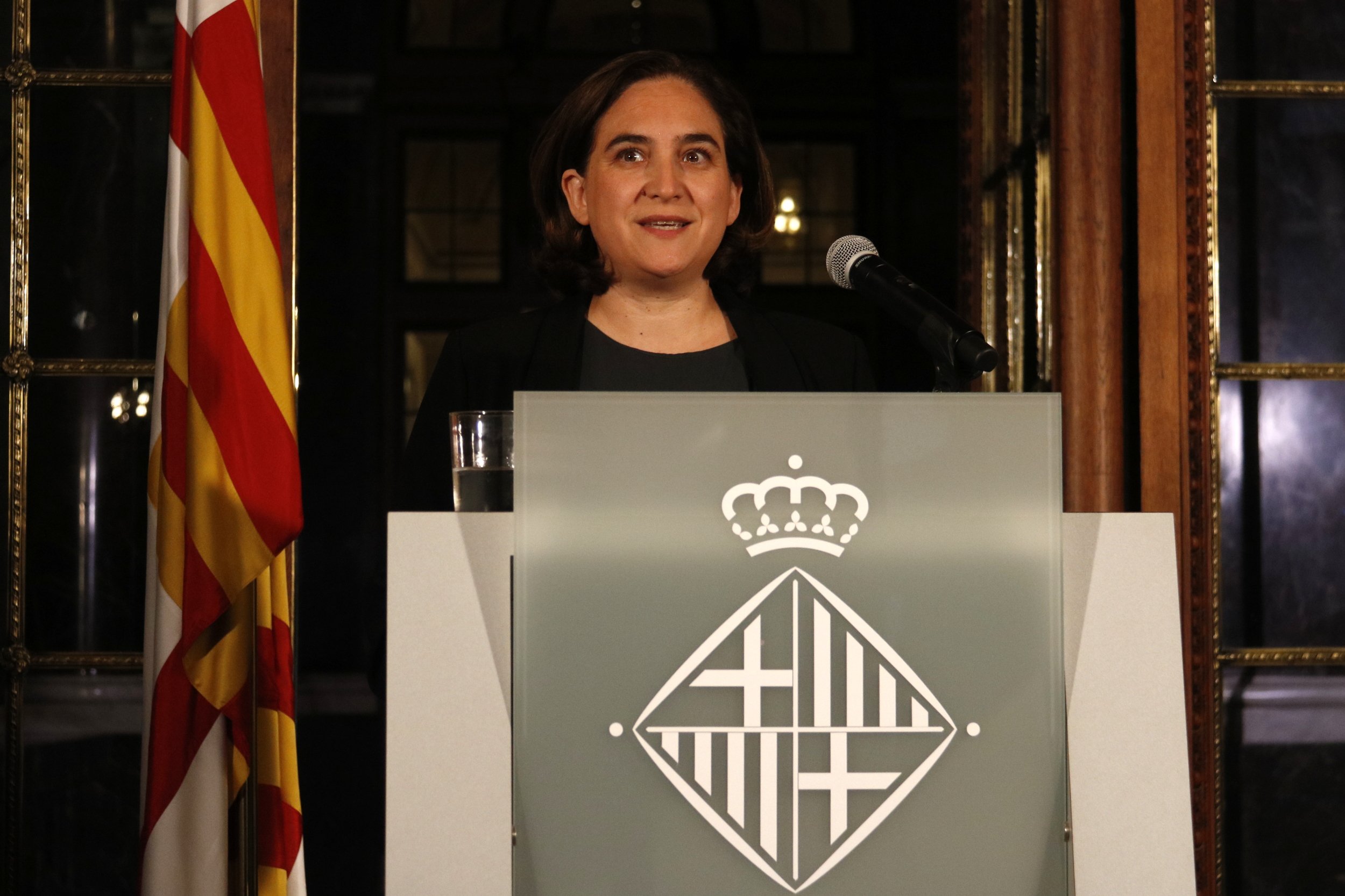 Barcelona suspende la actividad institucional por la detención de los Jordis