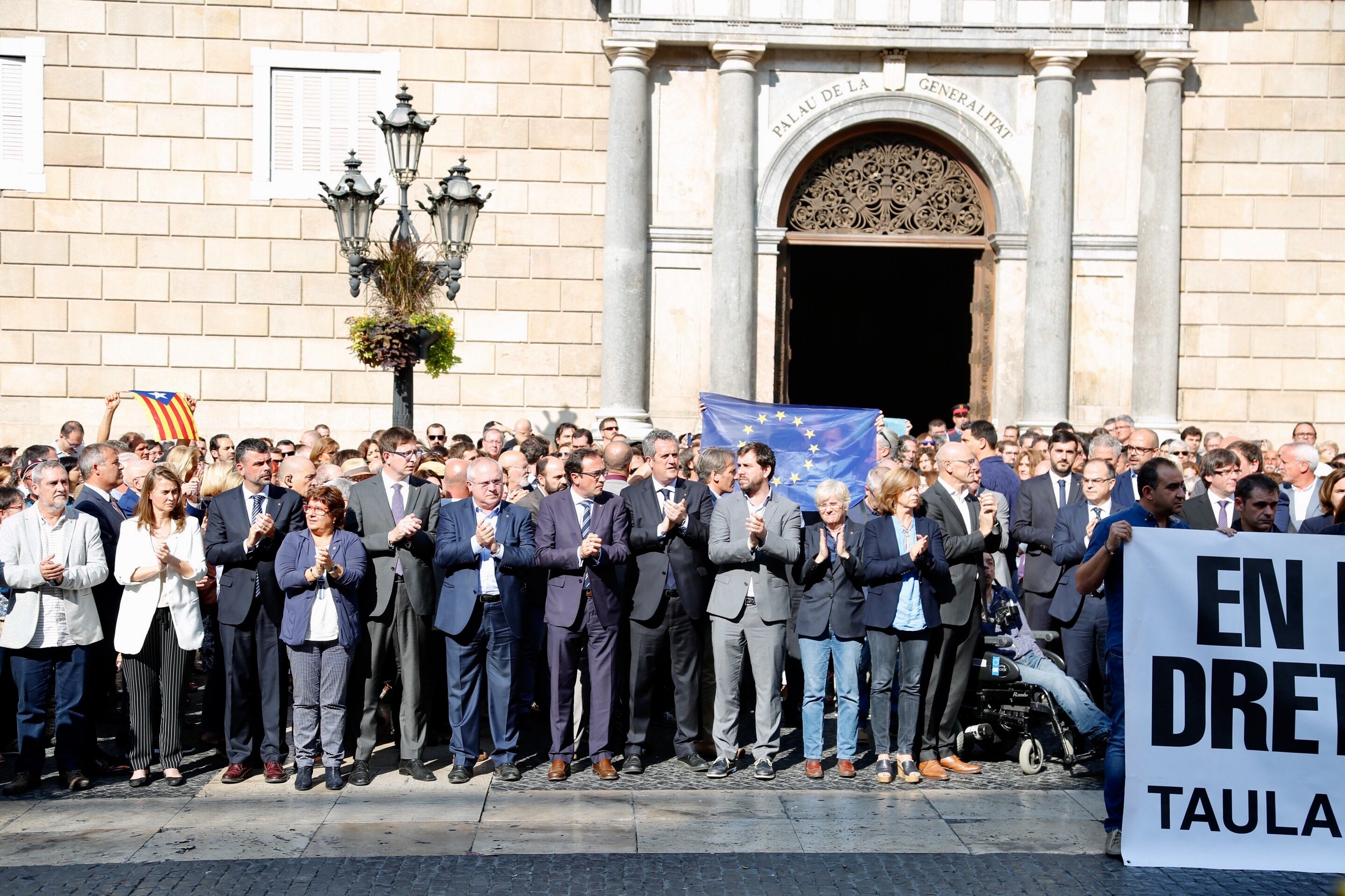 Protesta ciutadana a tot Catalunya per la llibertat dels Jordis