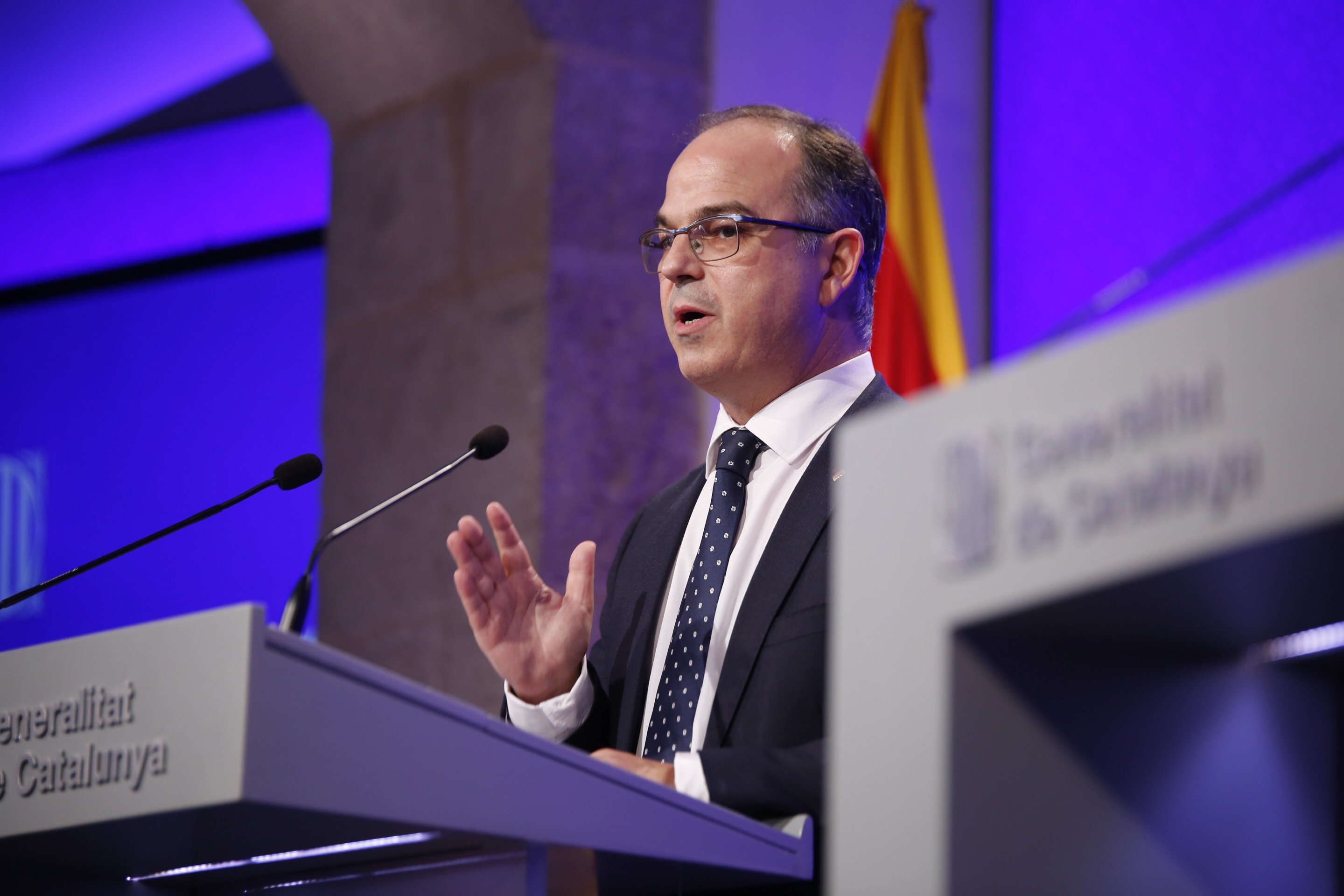 Catalan government maintains dialogue offer, won't renounce referendum mandate