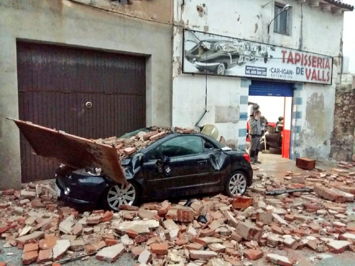 Destrozos en Valls y en Calafell por las fuertes lluvias