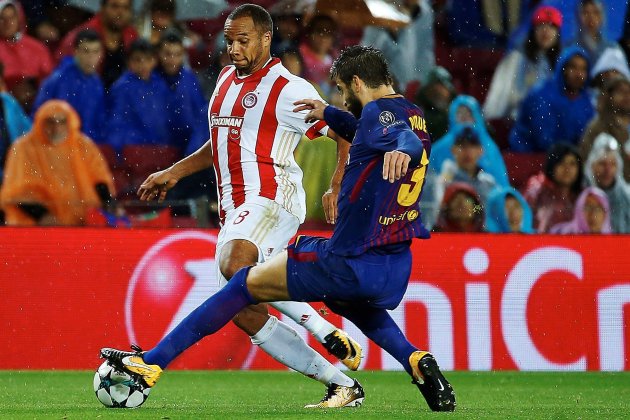 Piqué Barça Olympiakos EFE