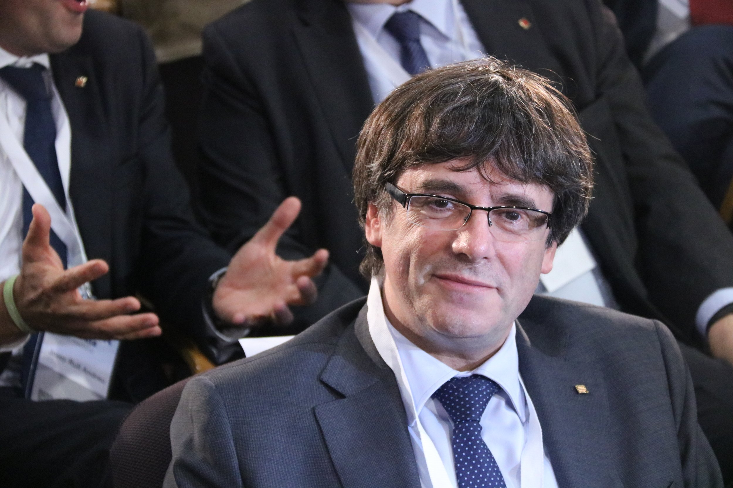 Puigdemont advierte a Rajoy con la votación de la independencia si aplica el 155